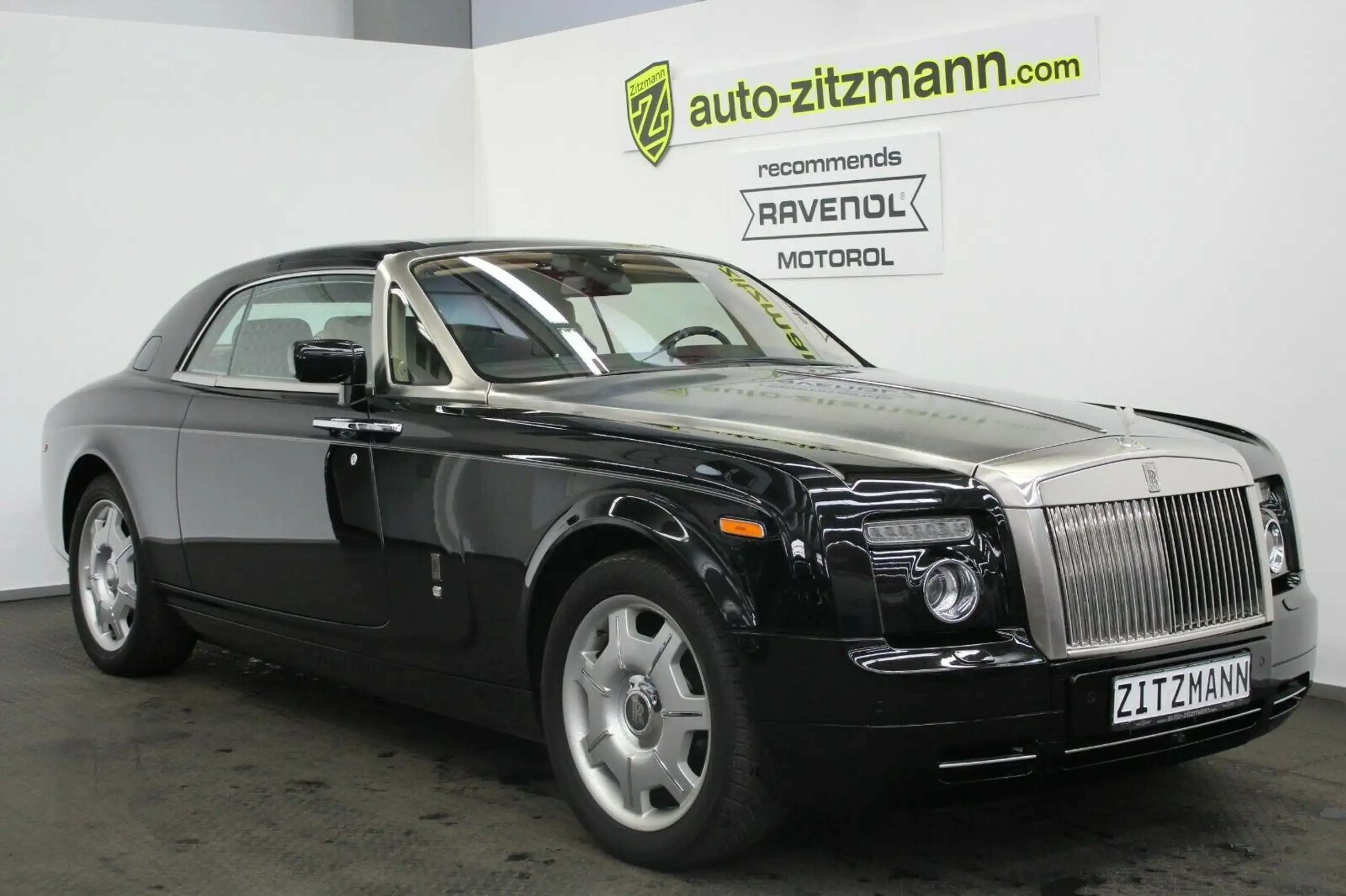 Rolls-Royce - Phantom