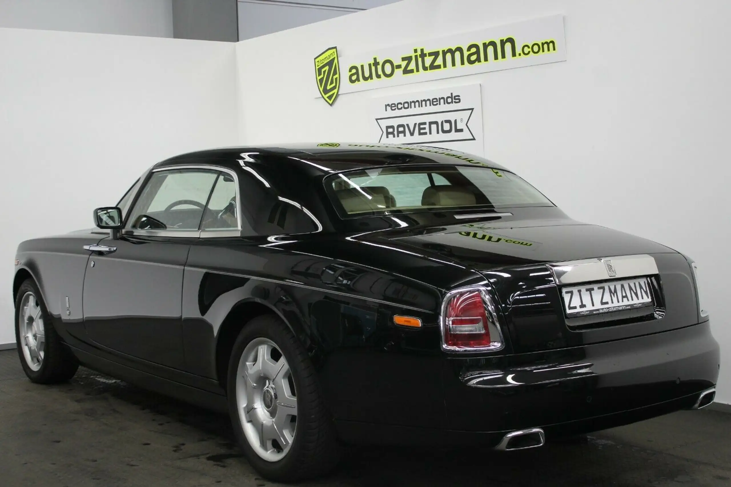 Rolls-Royce - Phantom