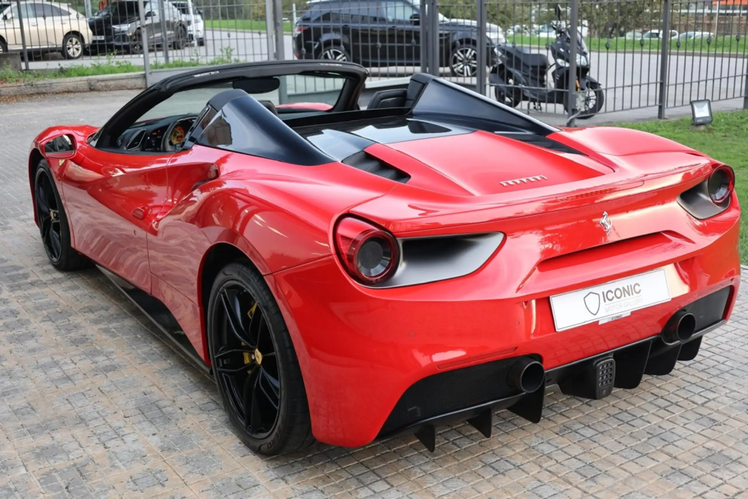 Ferrari - 488