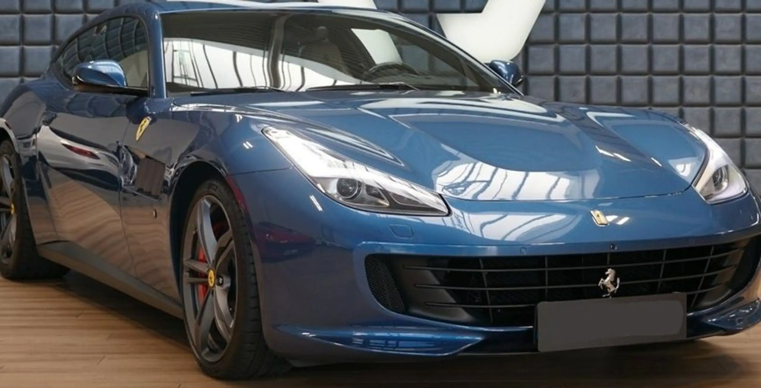 Ferrari - GTC4 Lusso