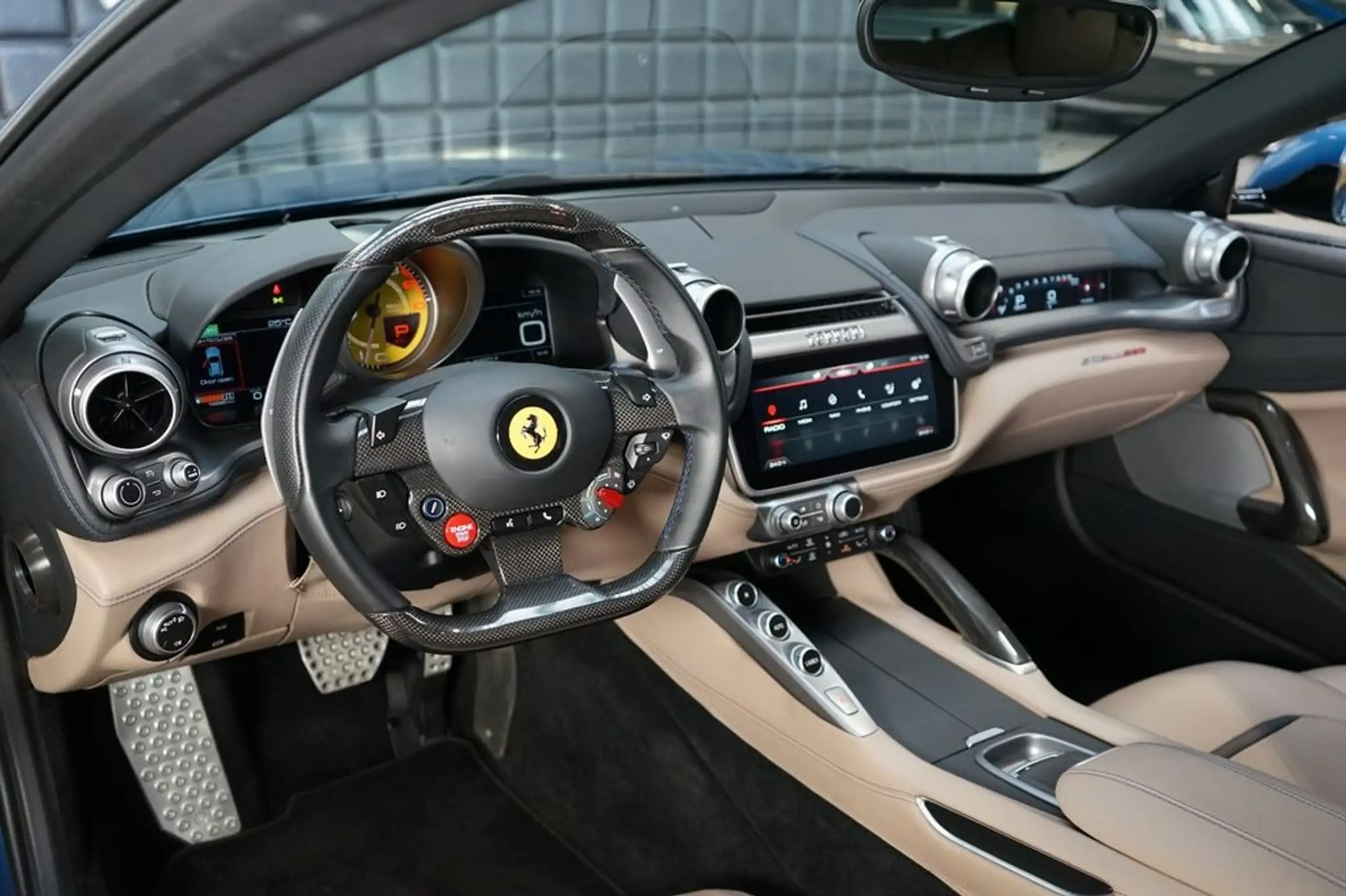 Ferrari - GTC4 Lusso