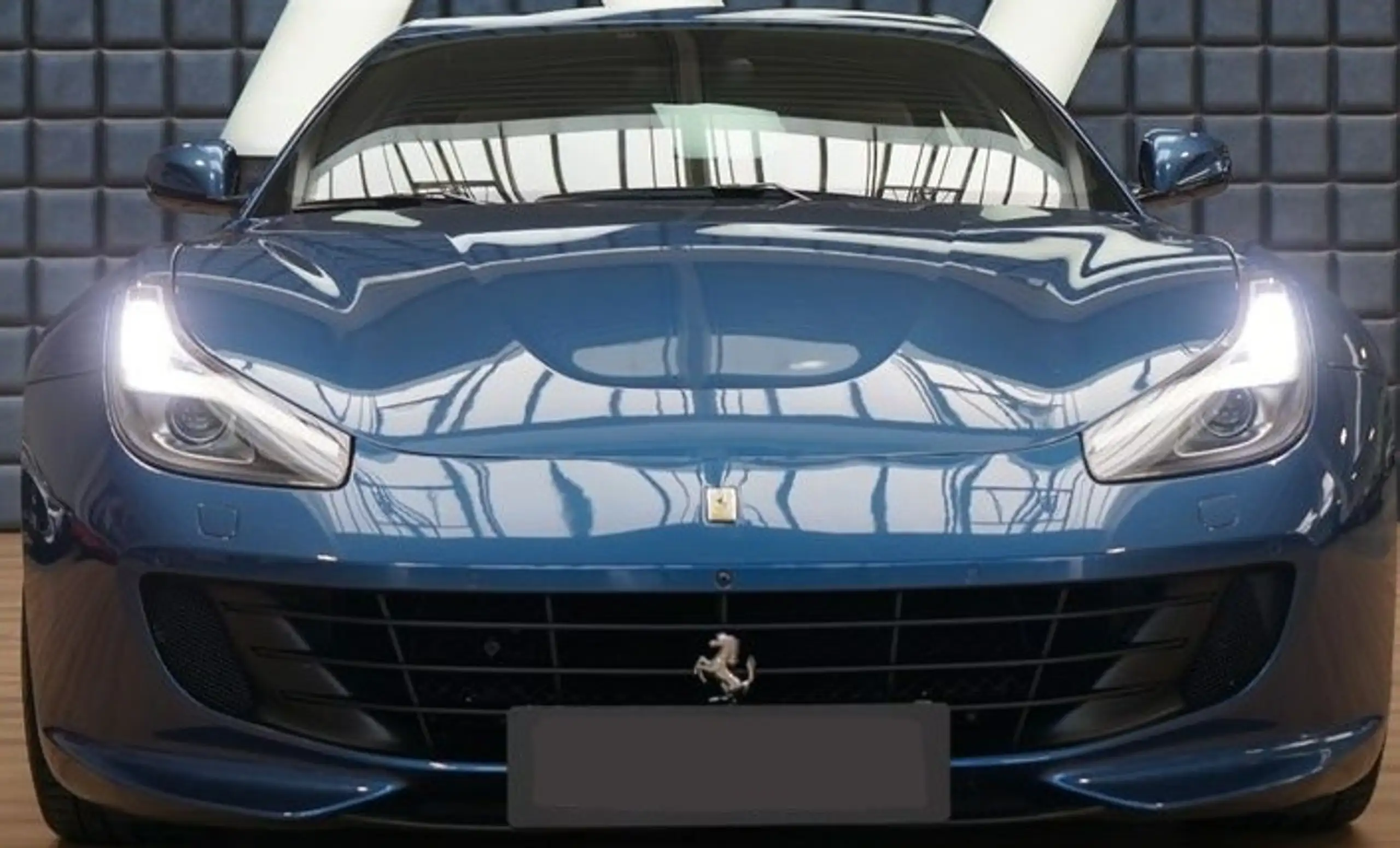 Ferrari - GTC4 Lusso