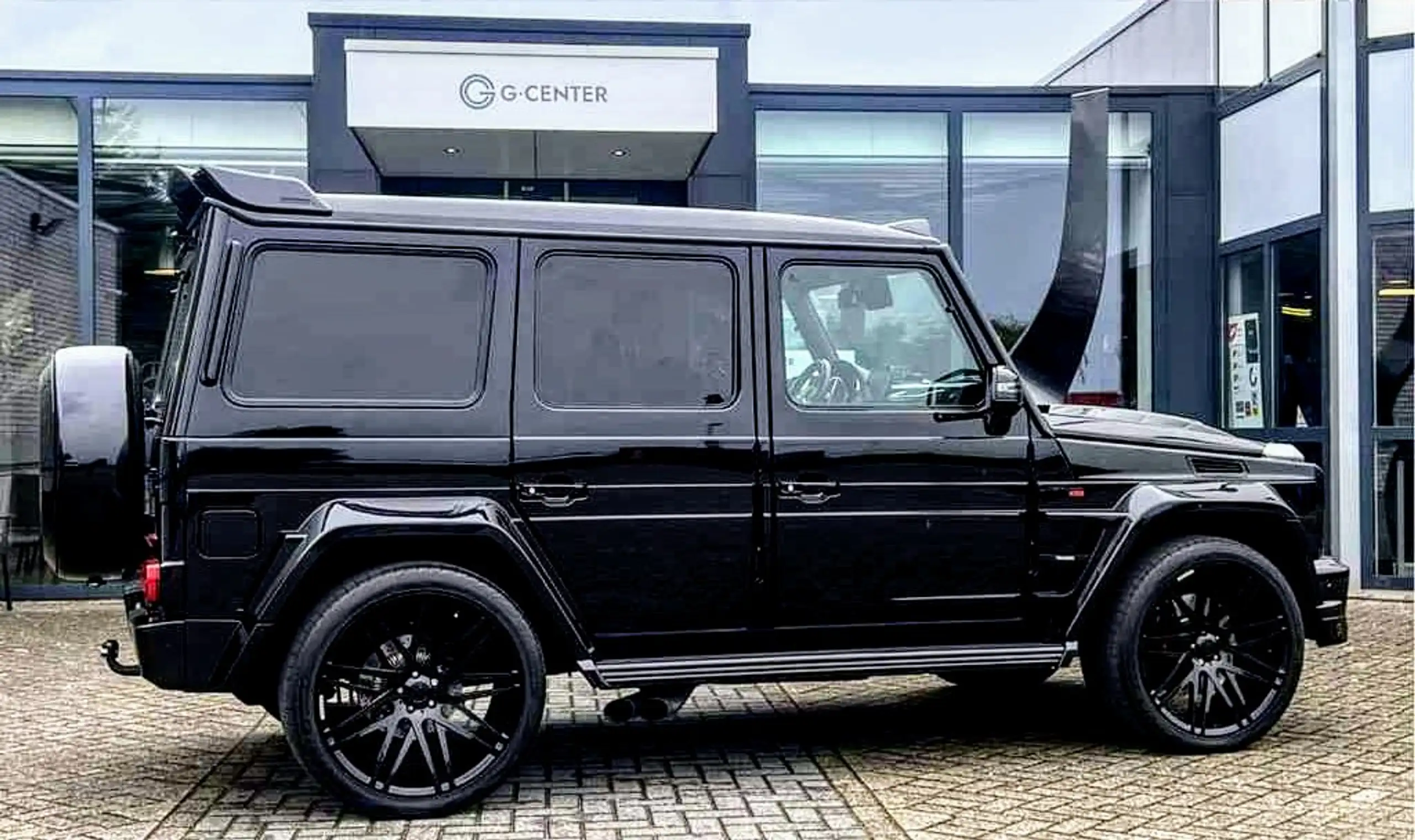 Mercedes-Benz - G