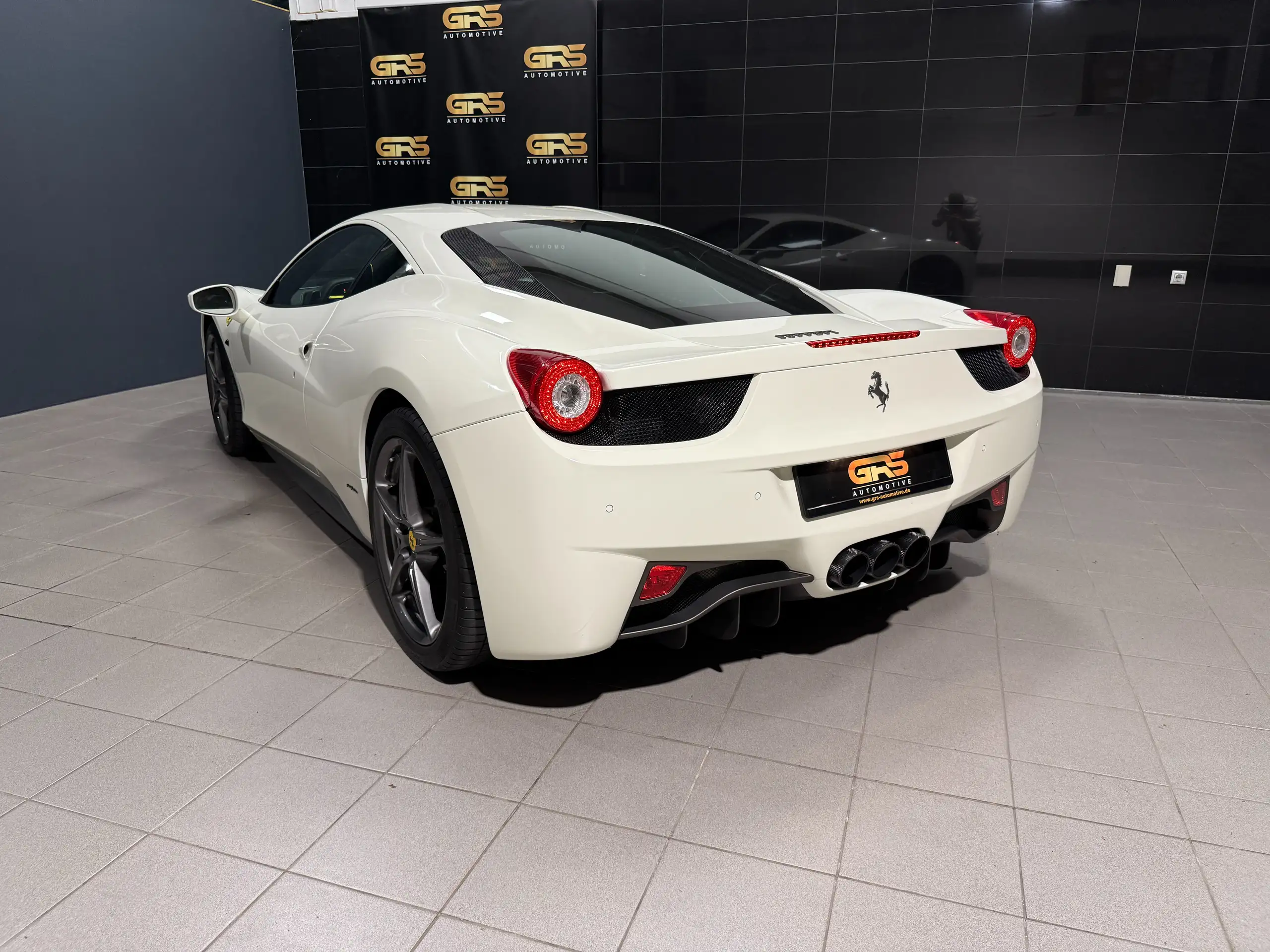 Ferrari - 458