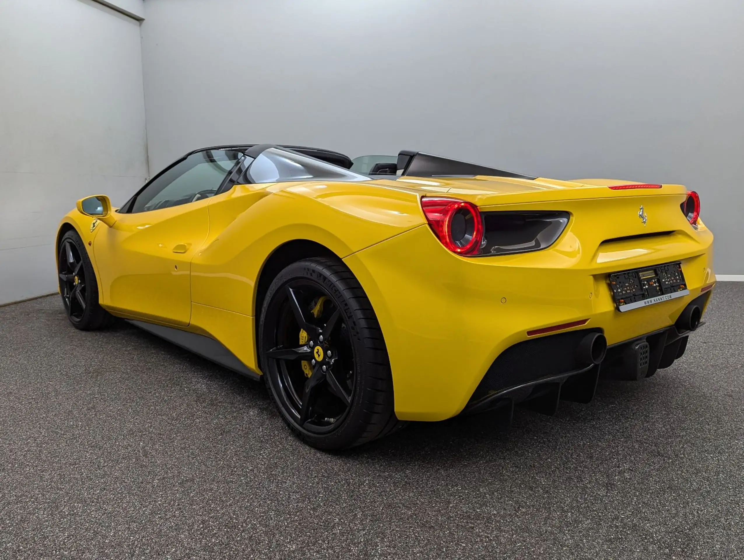 Ferrari - 488