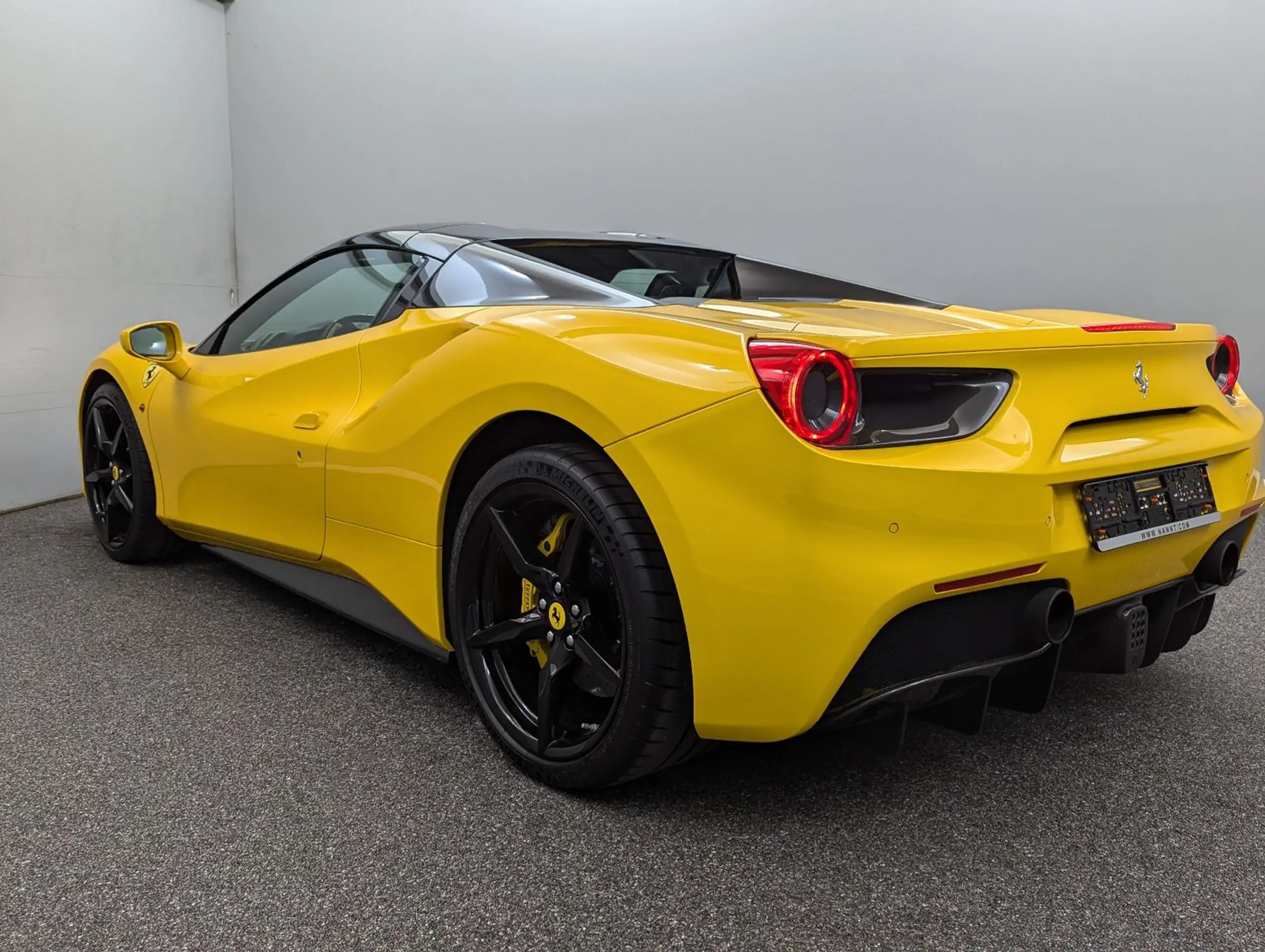 Ferrari - 488