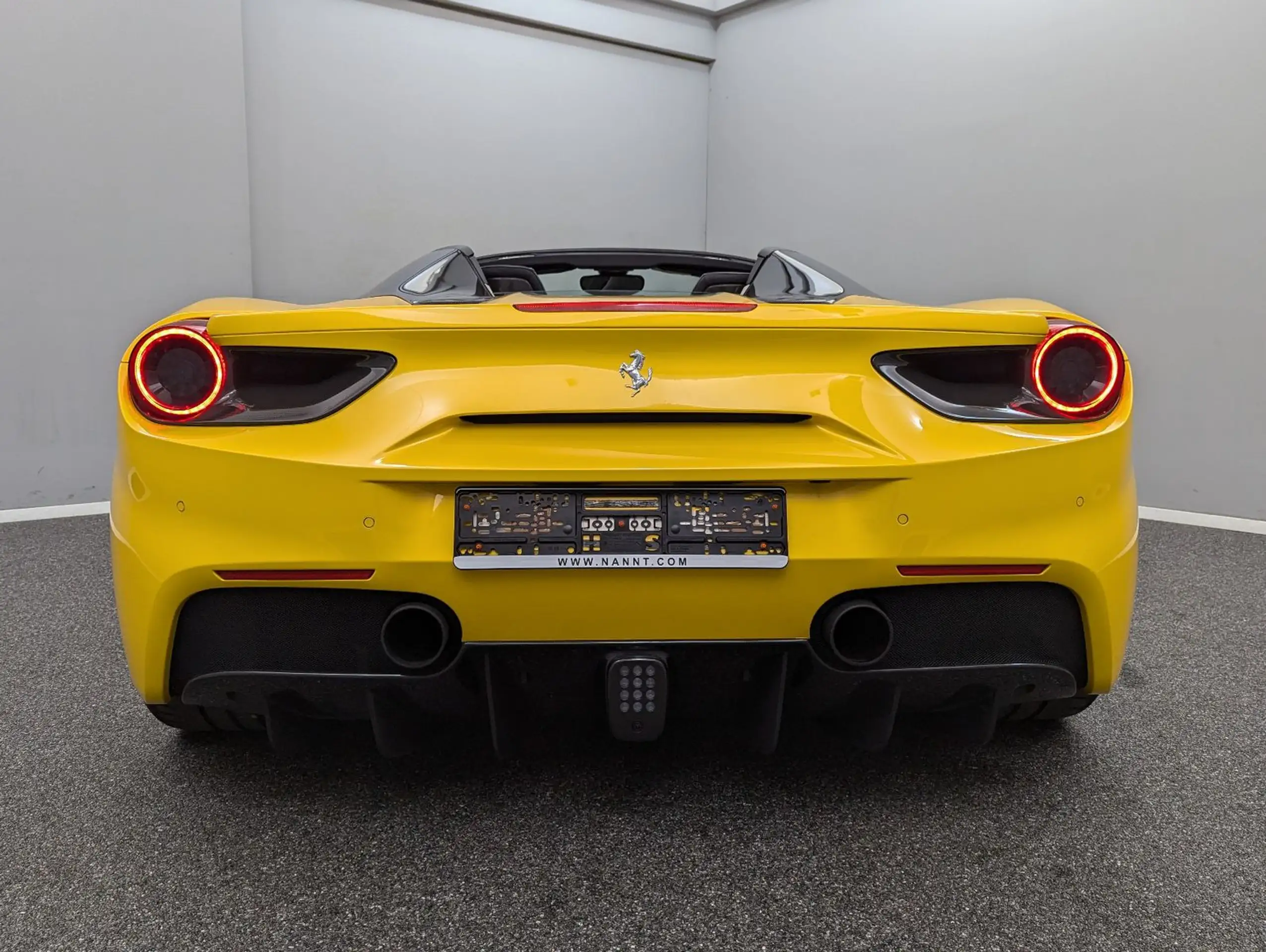 Ferrari - 488