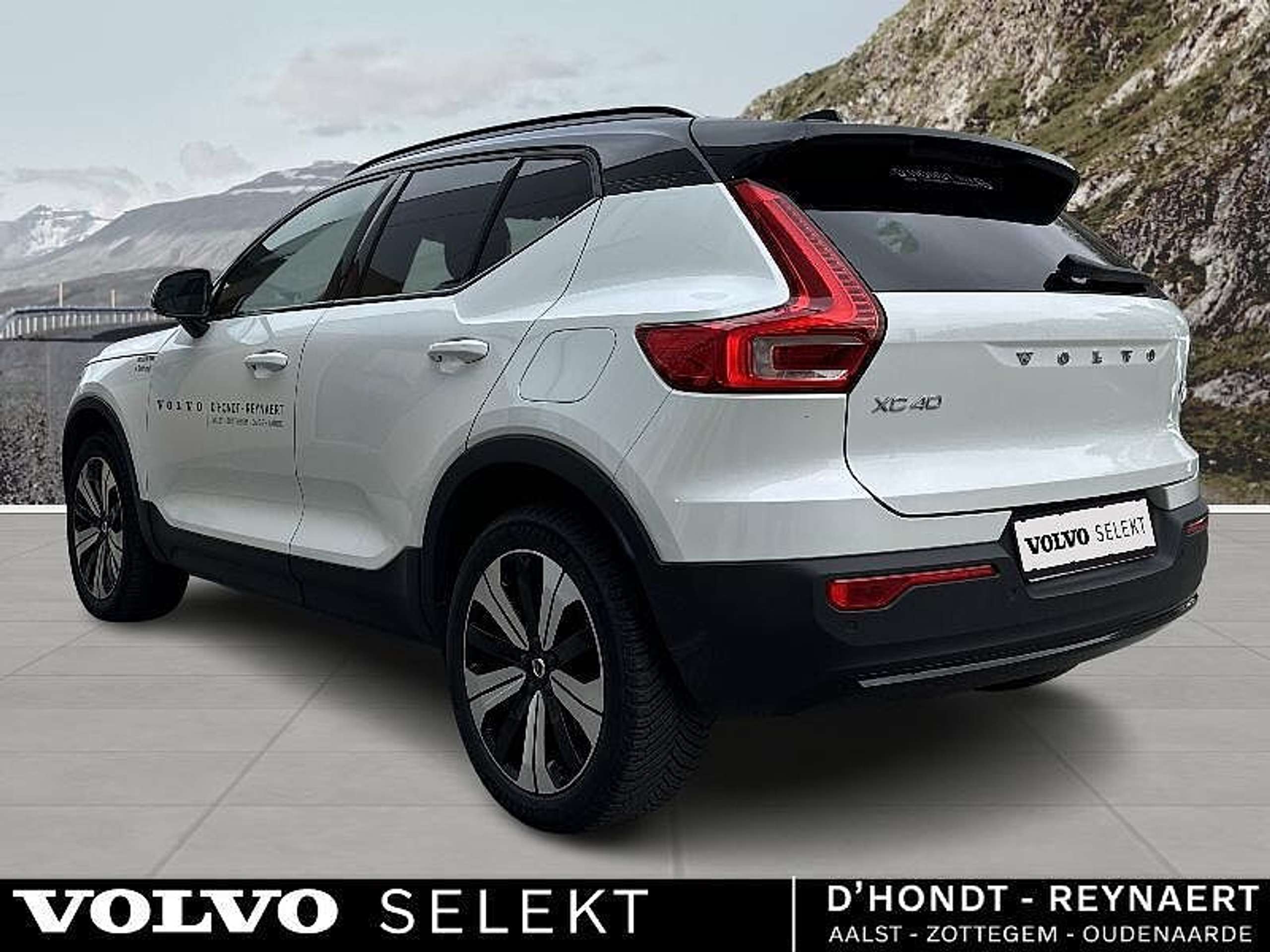 Volvo - XC40