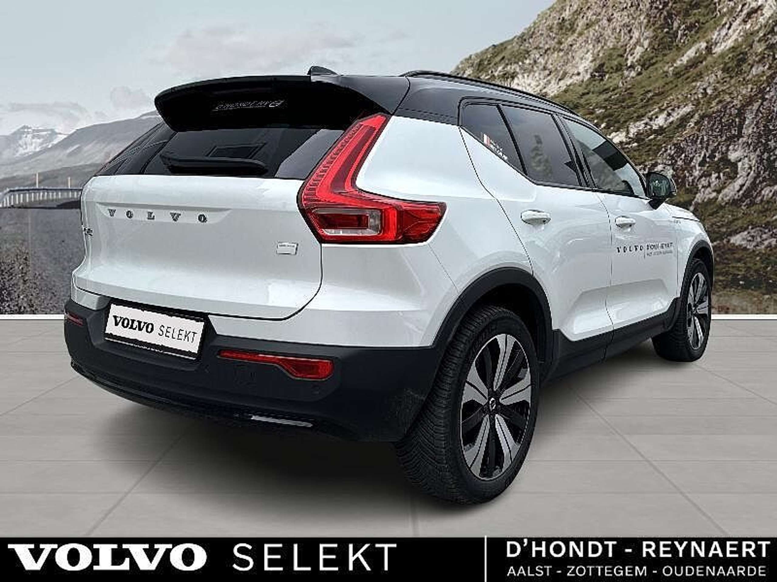 Volvo - XC40