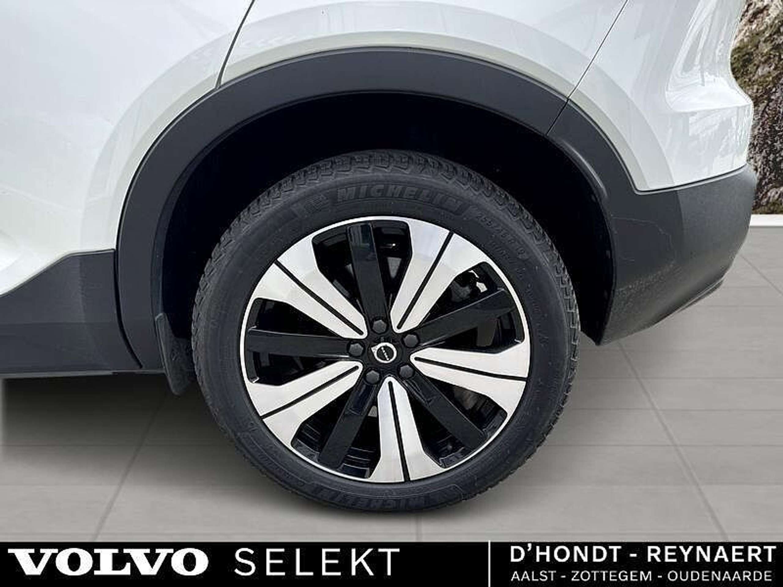 Volvo - XC40