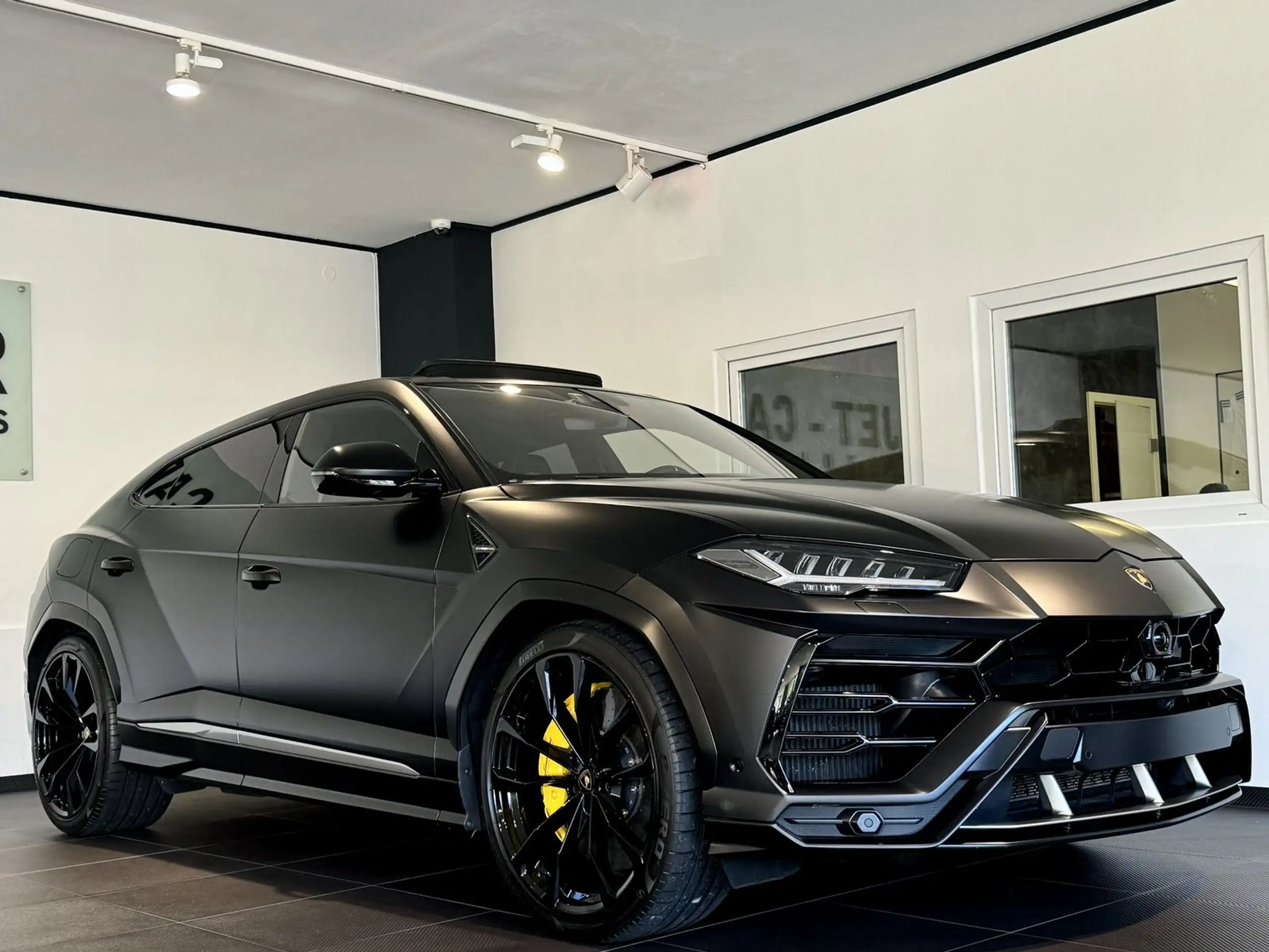 Lamborghini - Urus