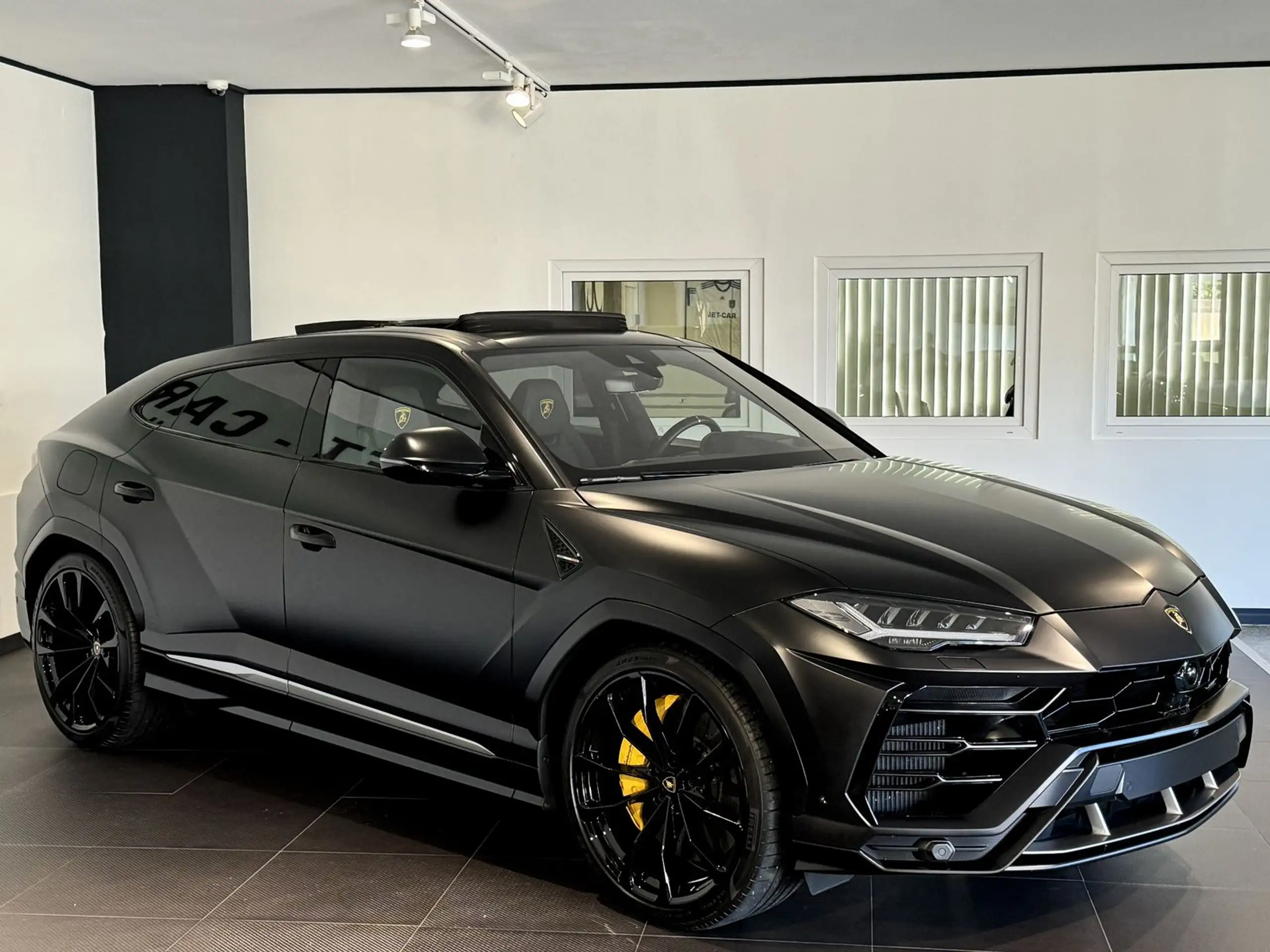 Lamborghini - Urus