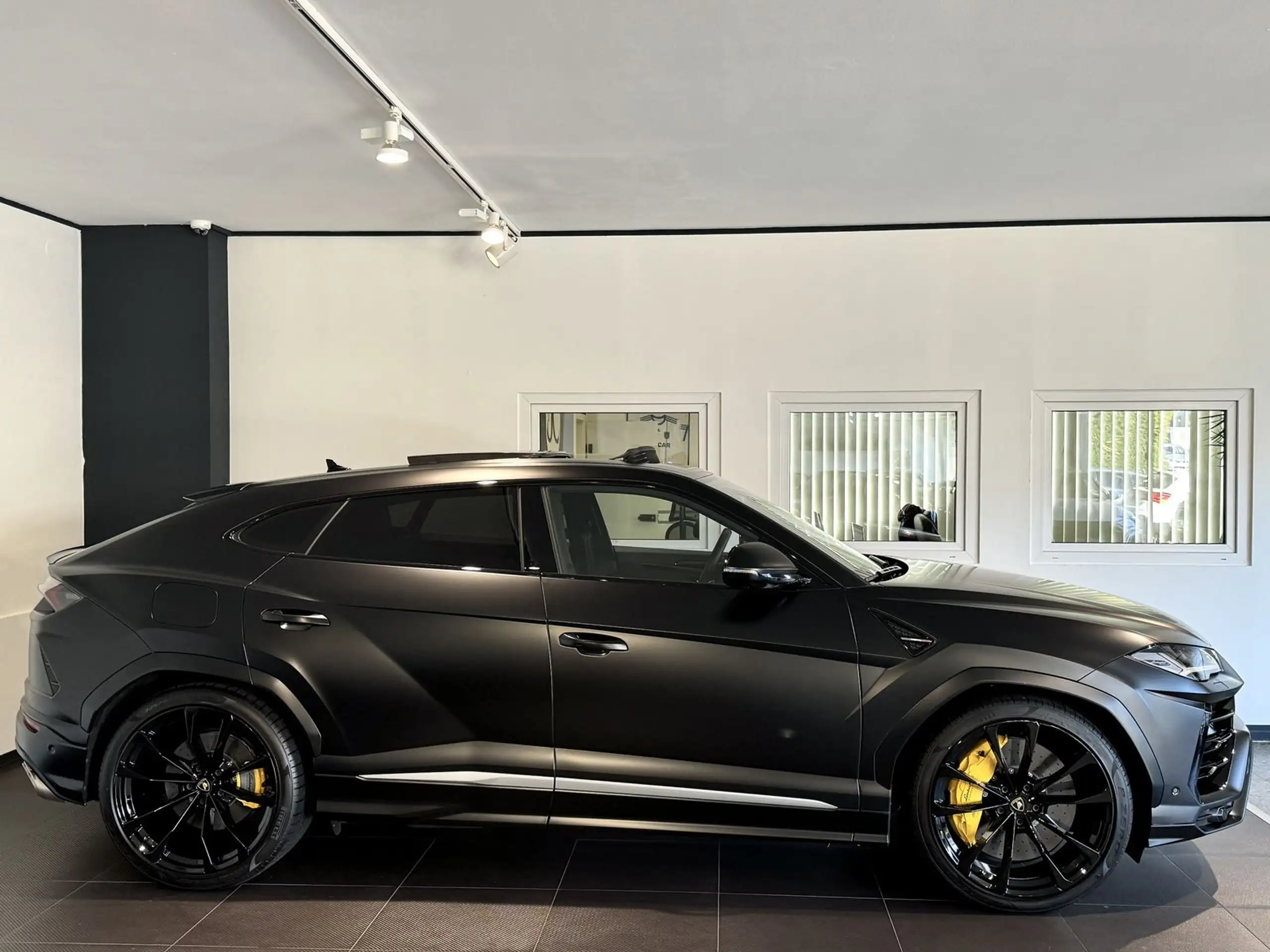 Lamborghini - Urus