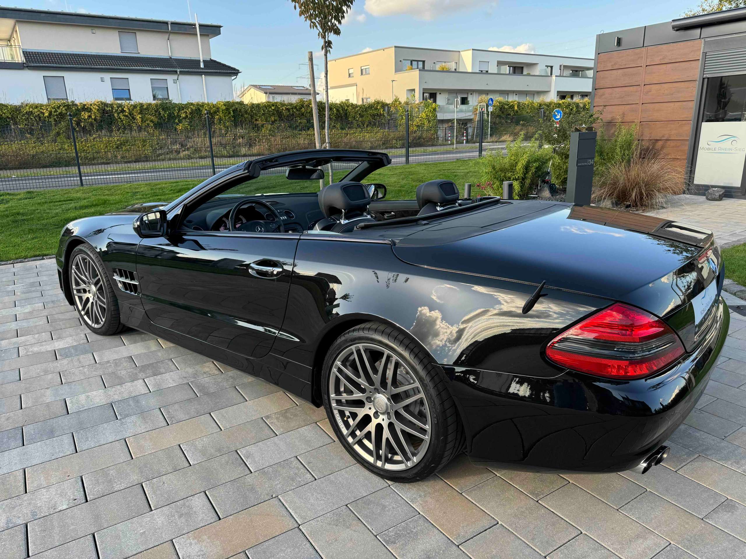 Mercedes-Benz - SL 500