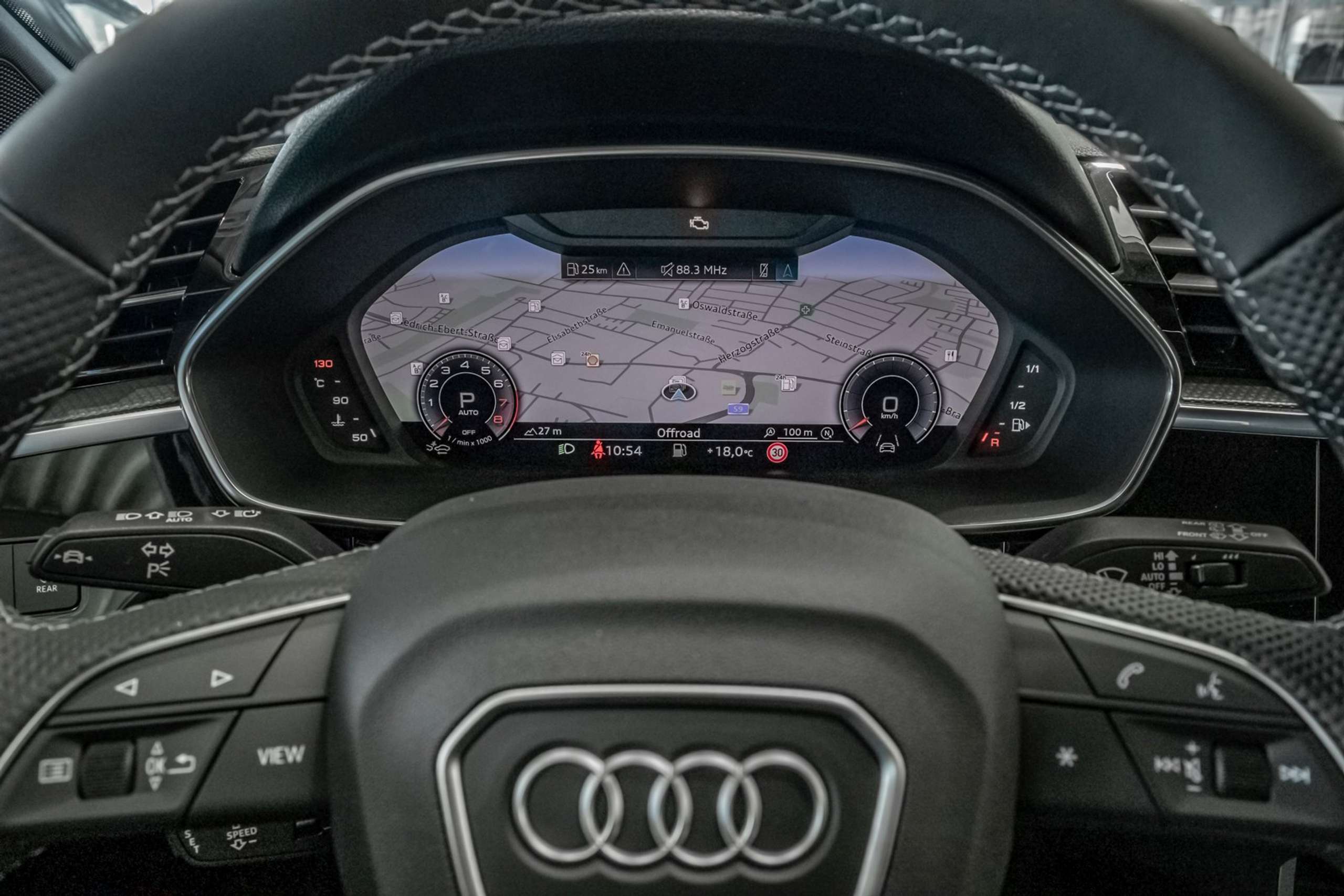 Audi - Q3