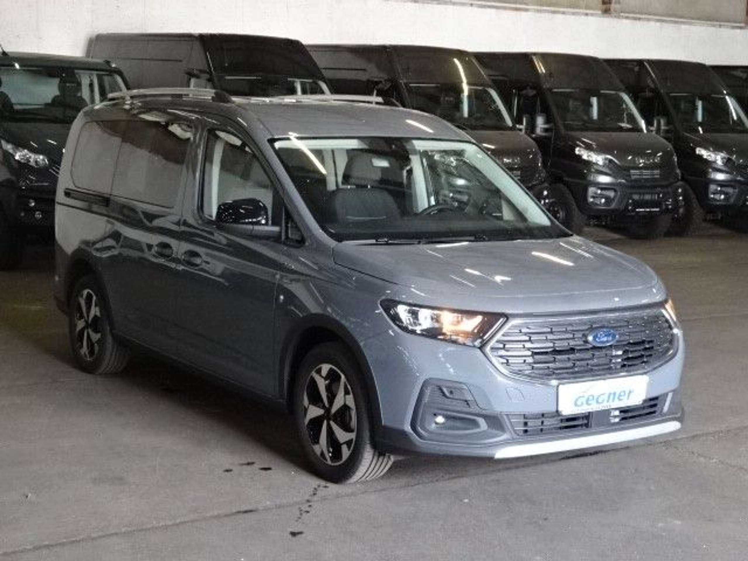 Ford - Grand Tourneo