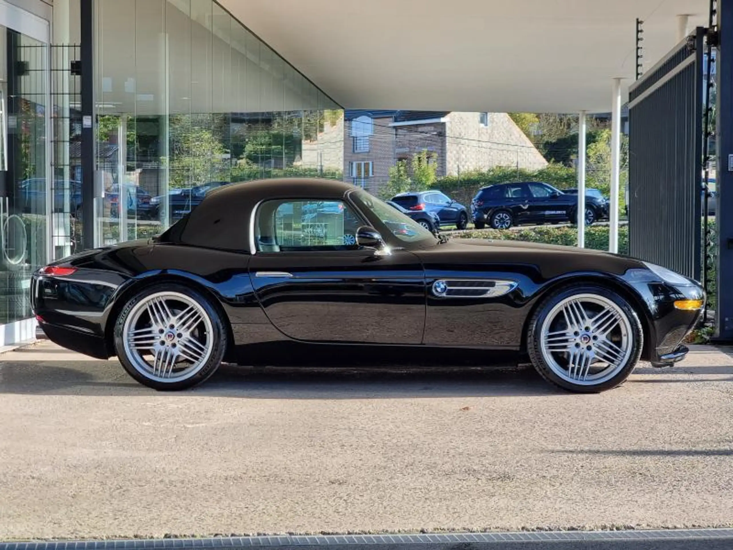 BMW - Z8