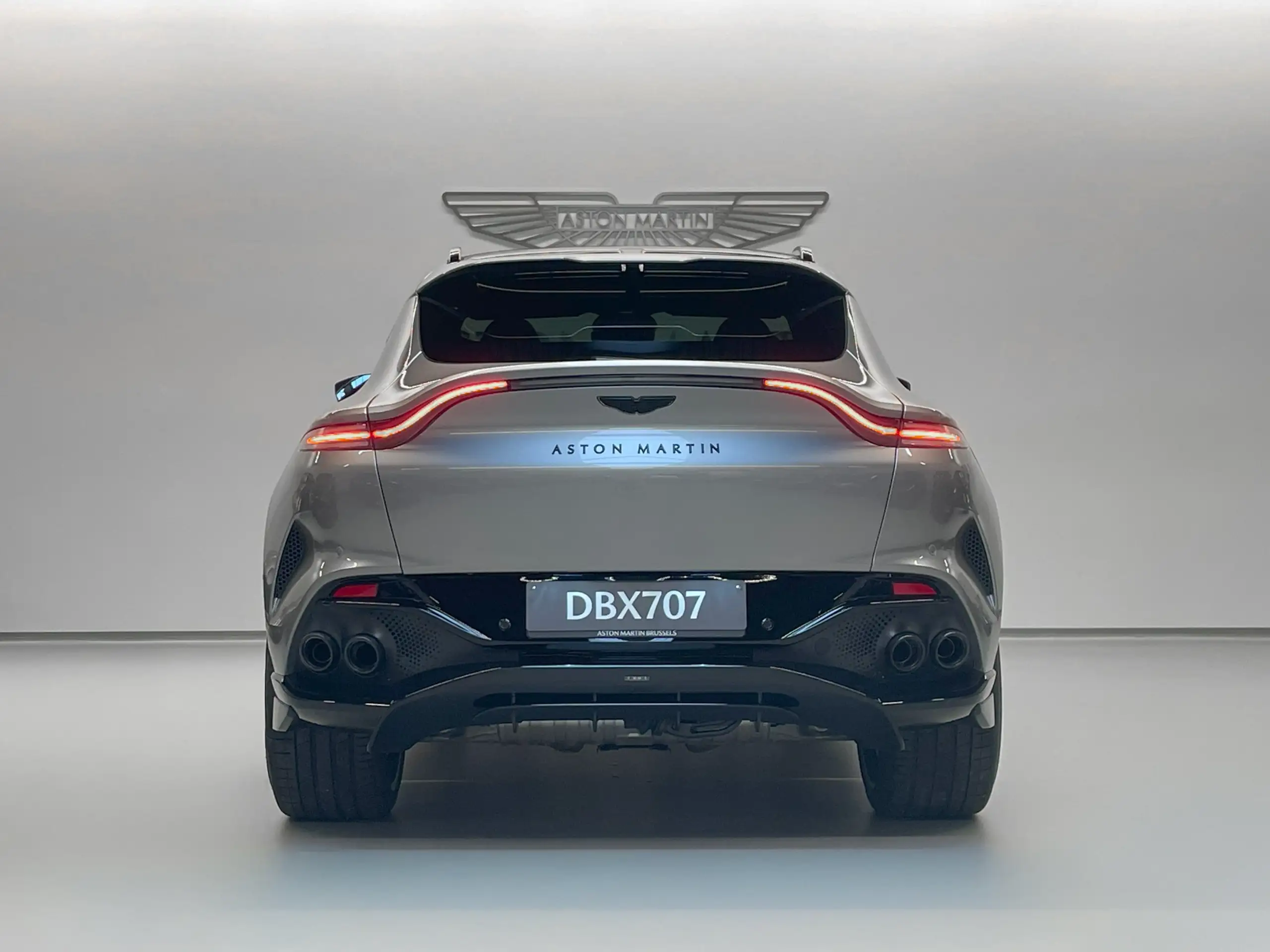 Aston Martin - DBX