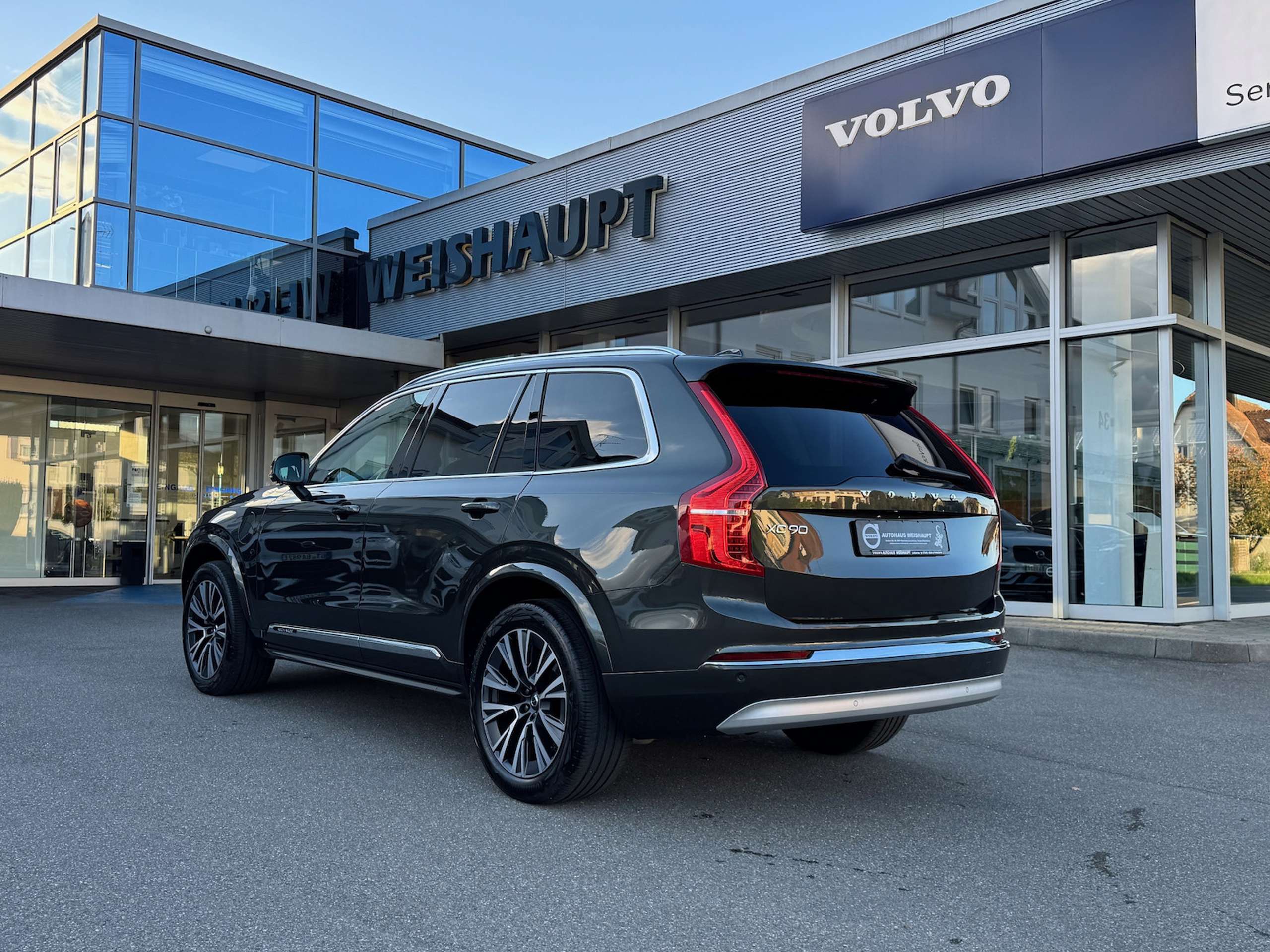 Volvo - XC90