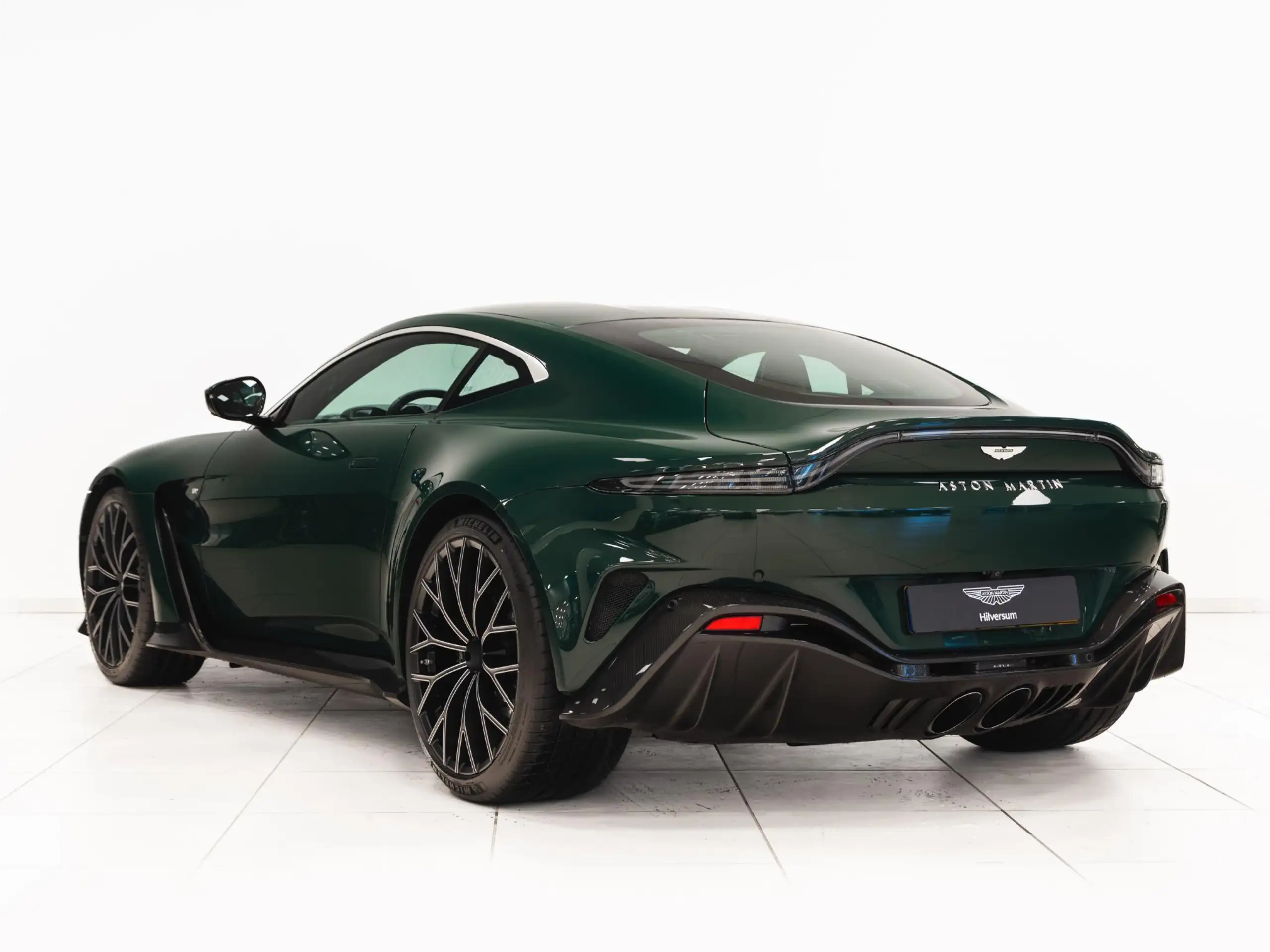 Aston Martin - Vantage