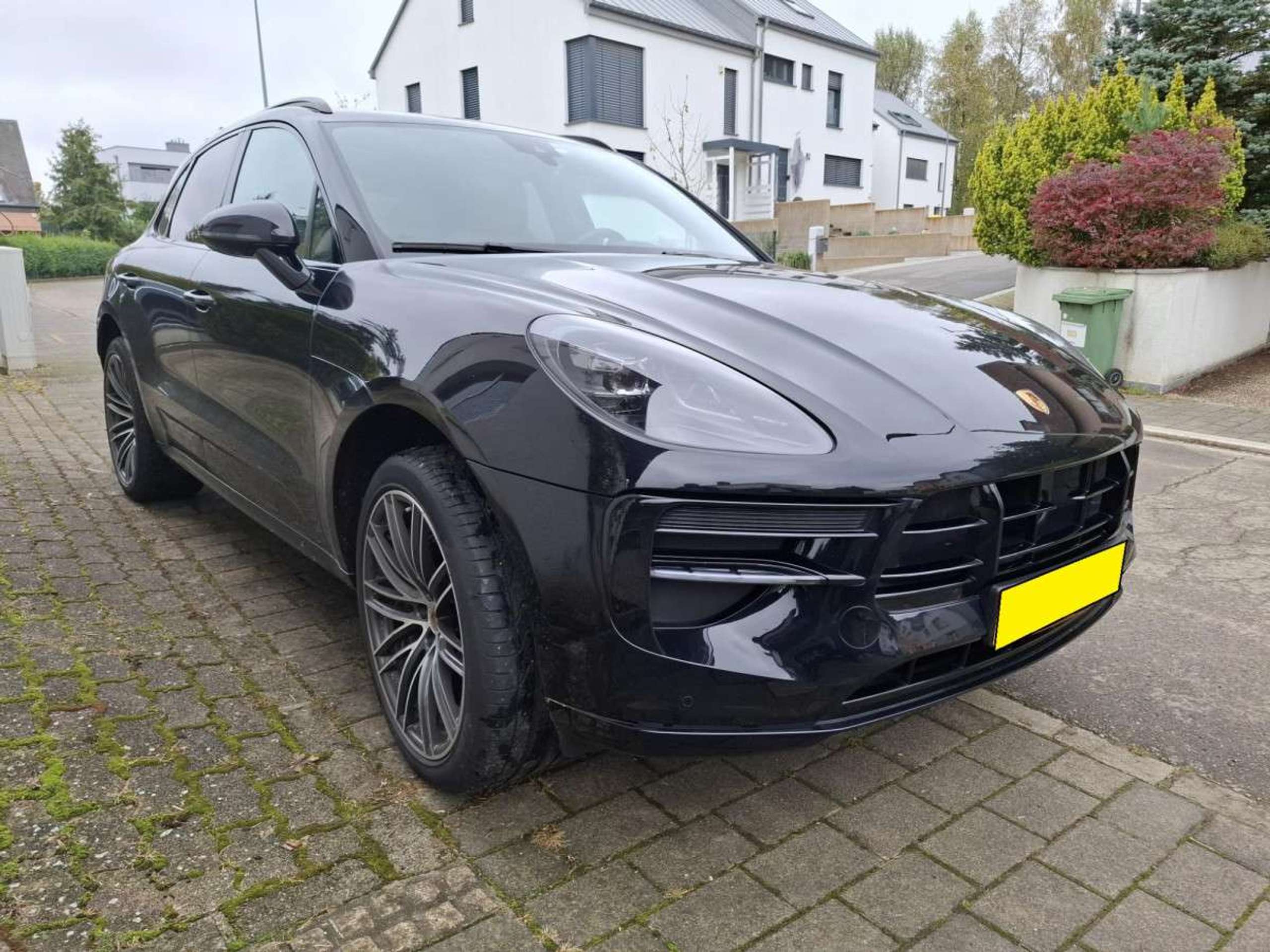 Porsche - Macan