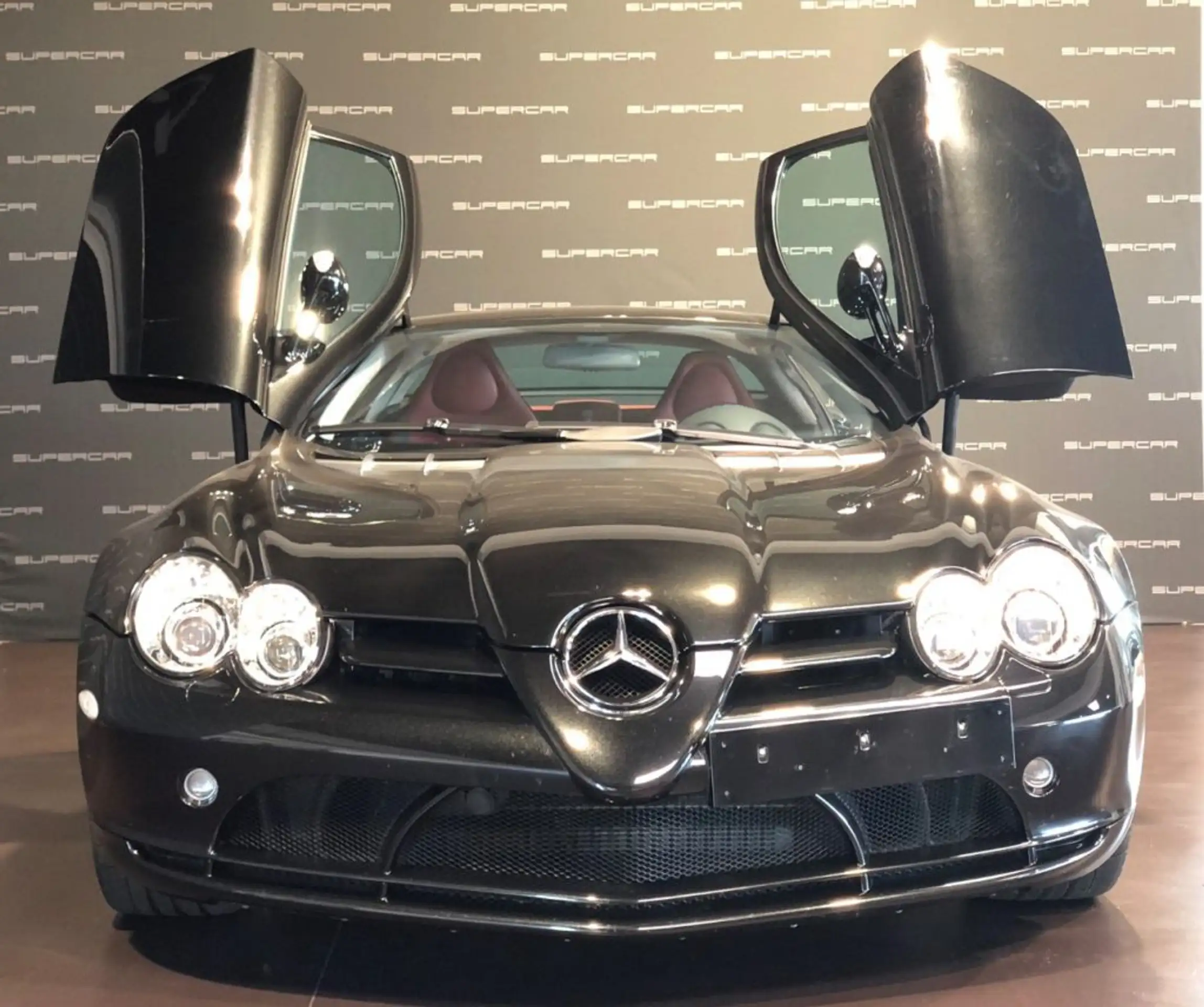 Mercedes-Benz - SLR