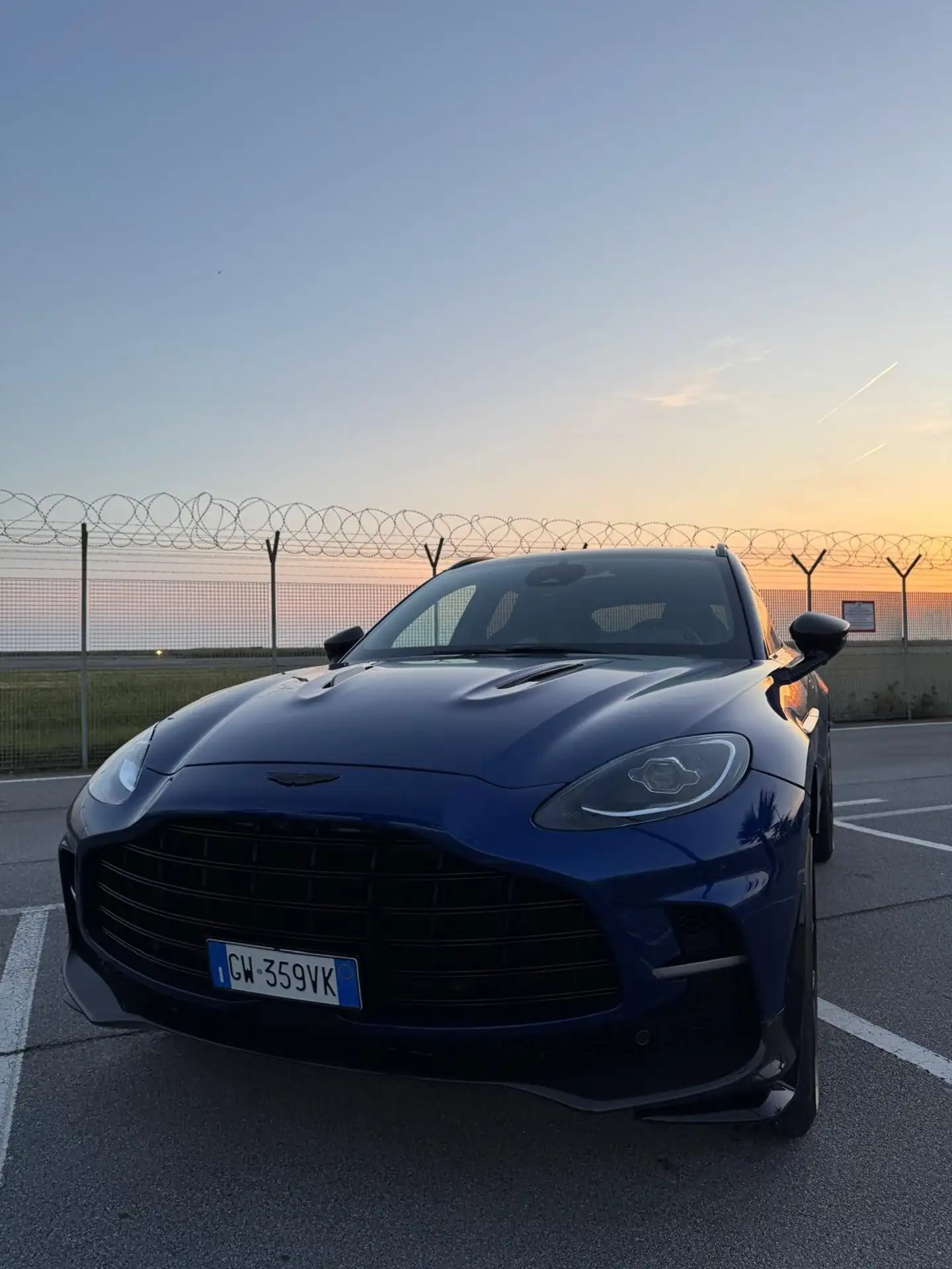 Aston Martin - DBX