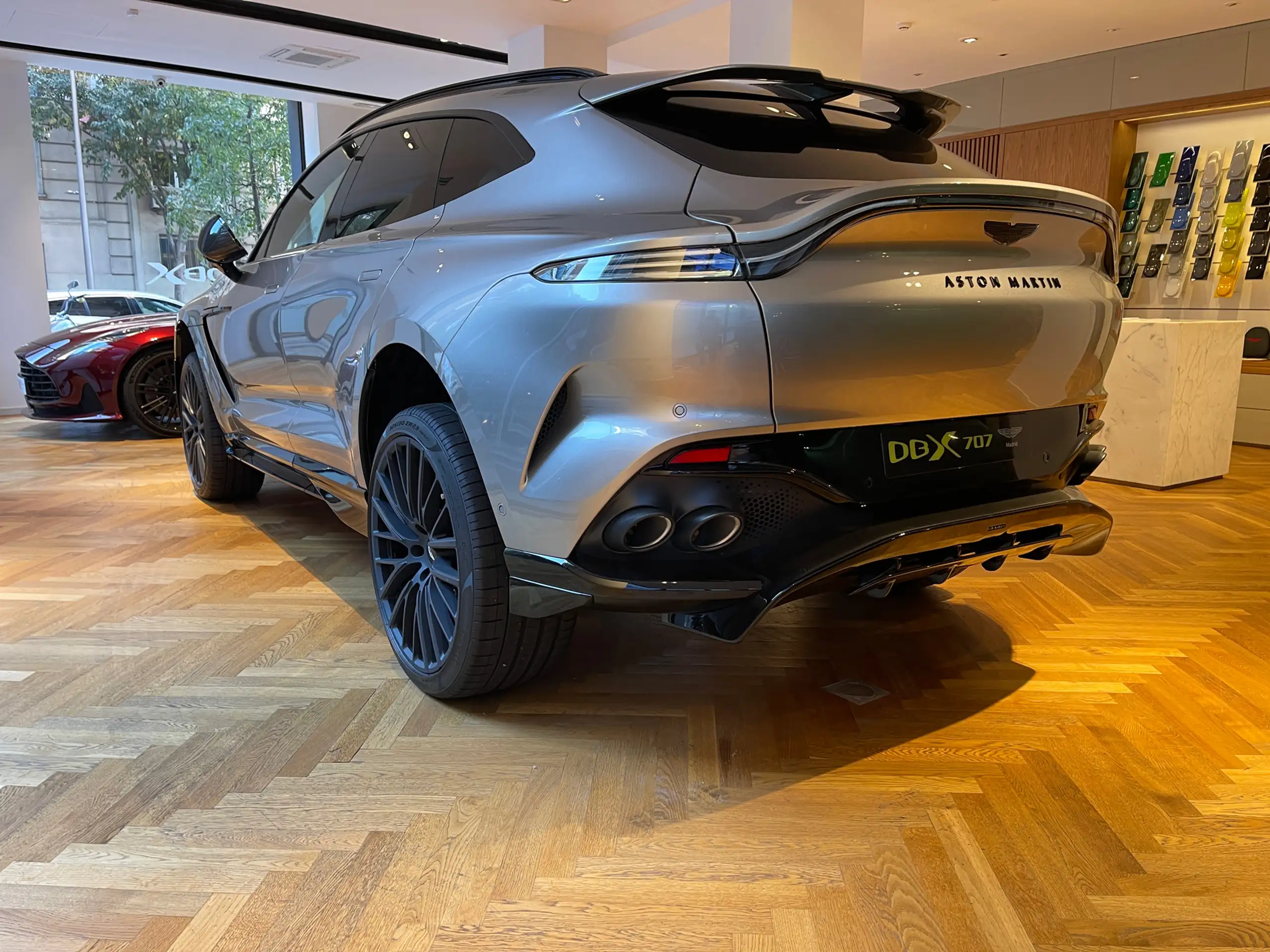 Aston Martin - DBX