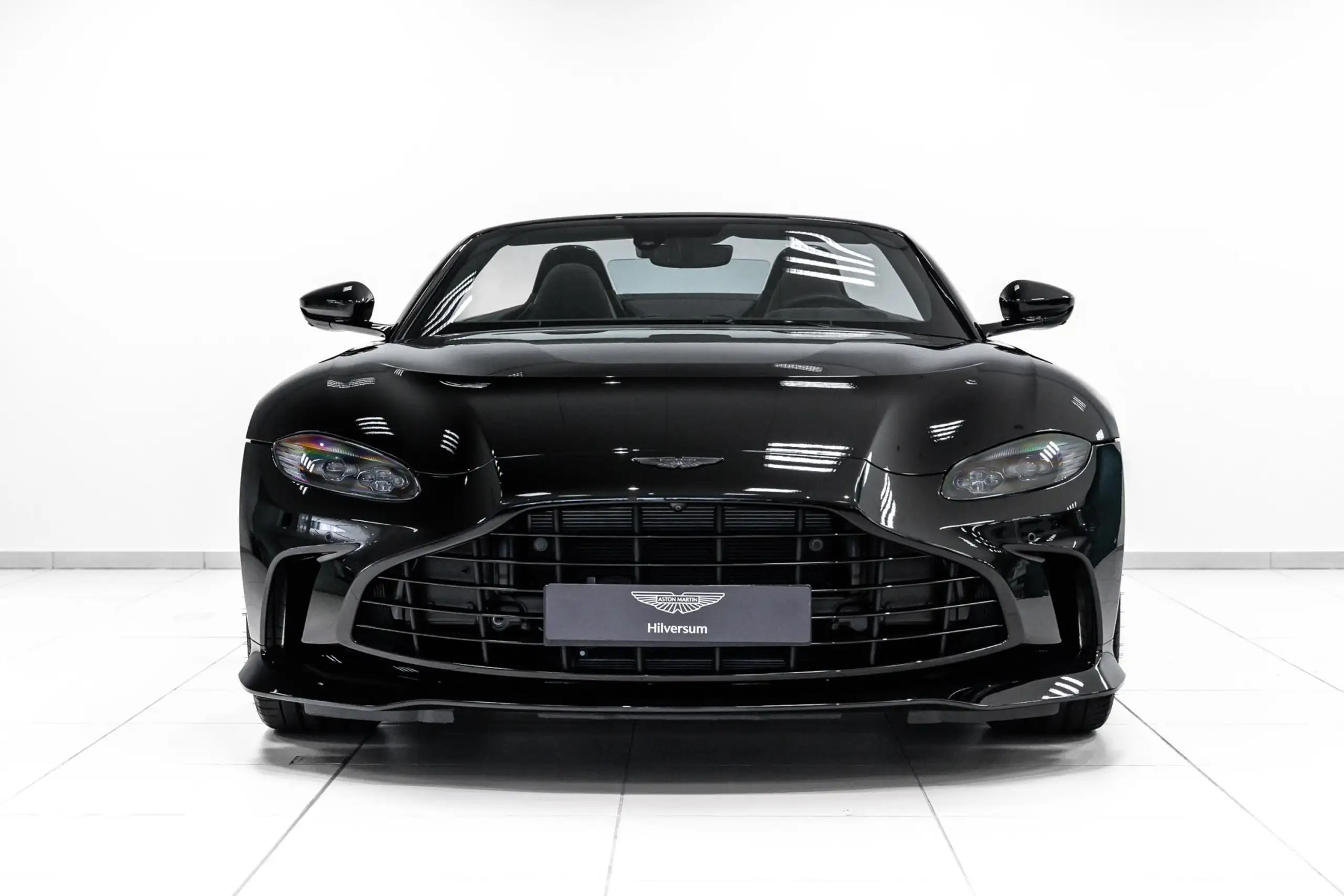 Aston Martin - Vantage