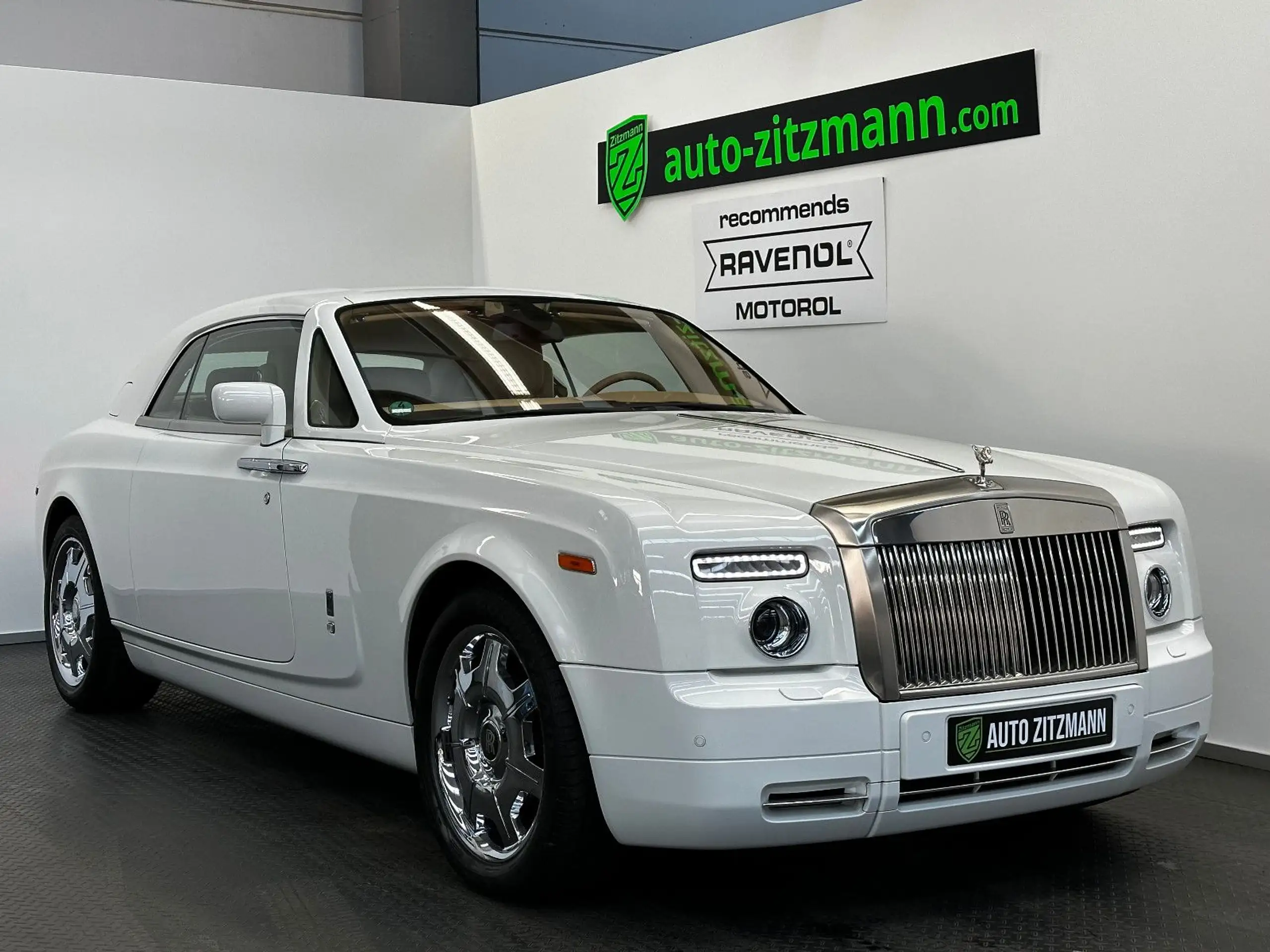 Rolls-Royce - Phantom