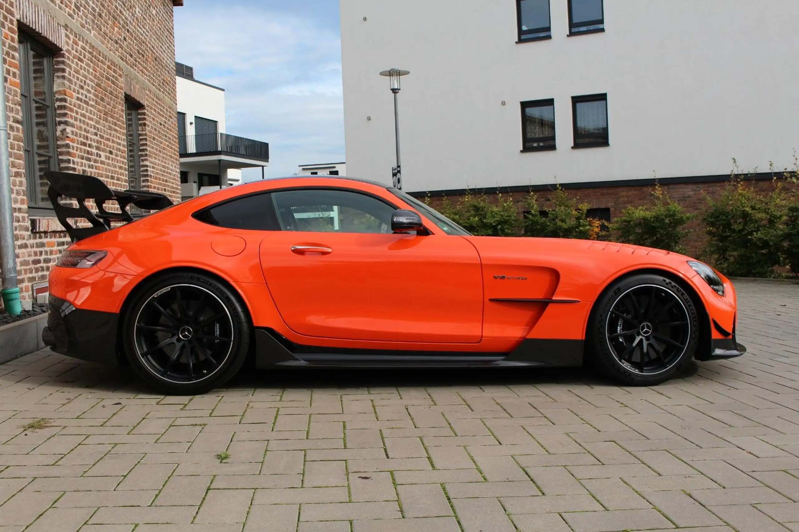 Mercedes-Benz - AMG GT