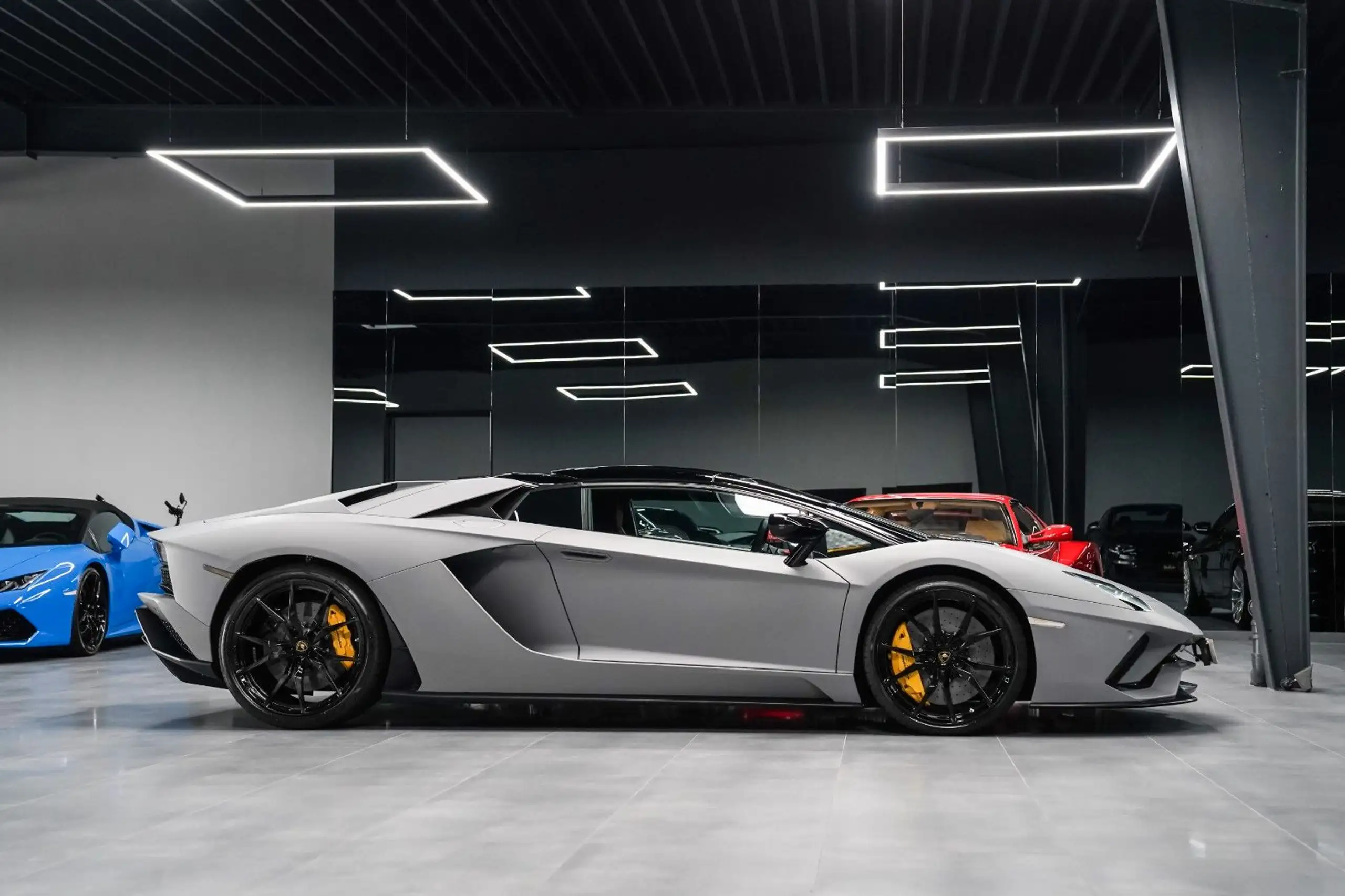 Lamborghini - Aventador