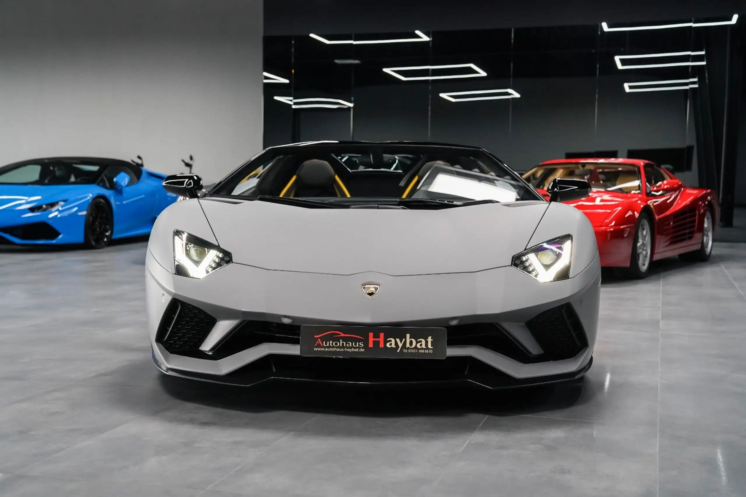 Lamborghini - Aventador