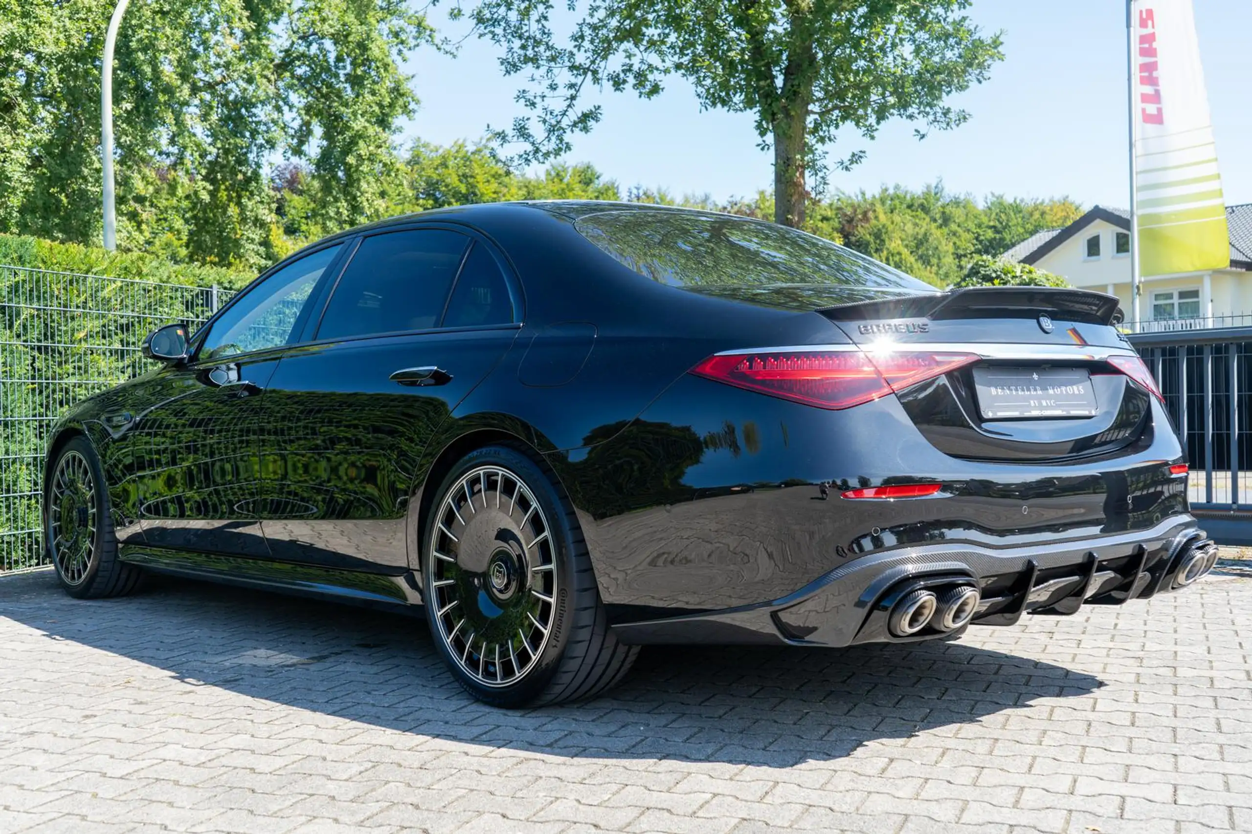 Mercedes-Benz - S 63 AMG