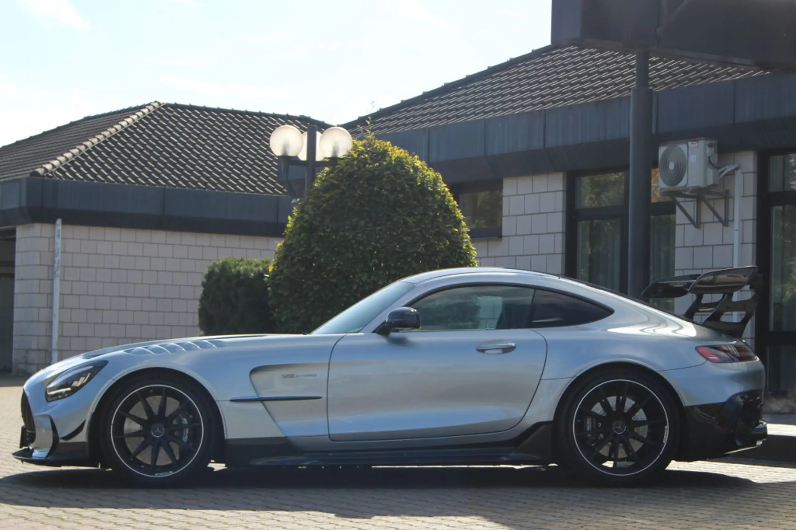 Mercedes-Benz - AMG GT