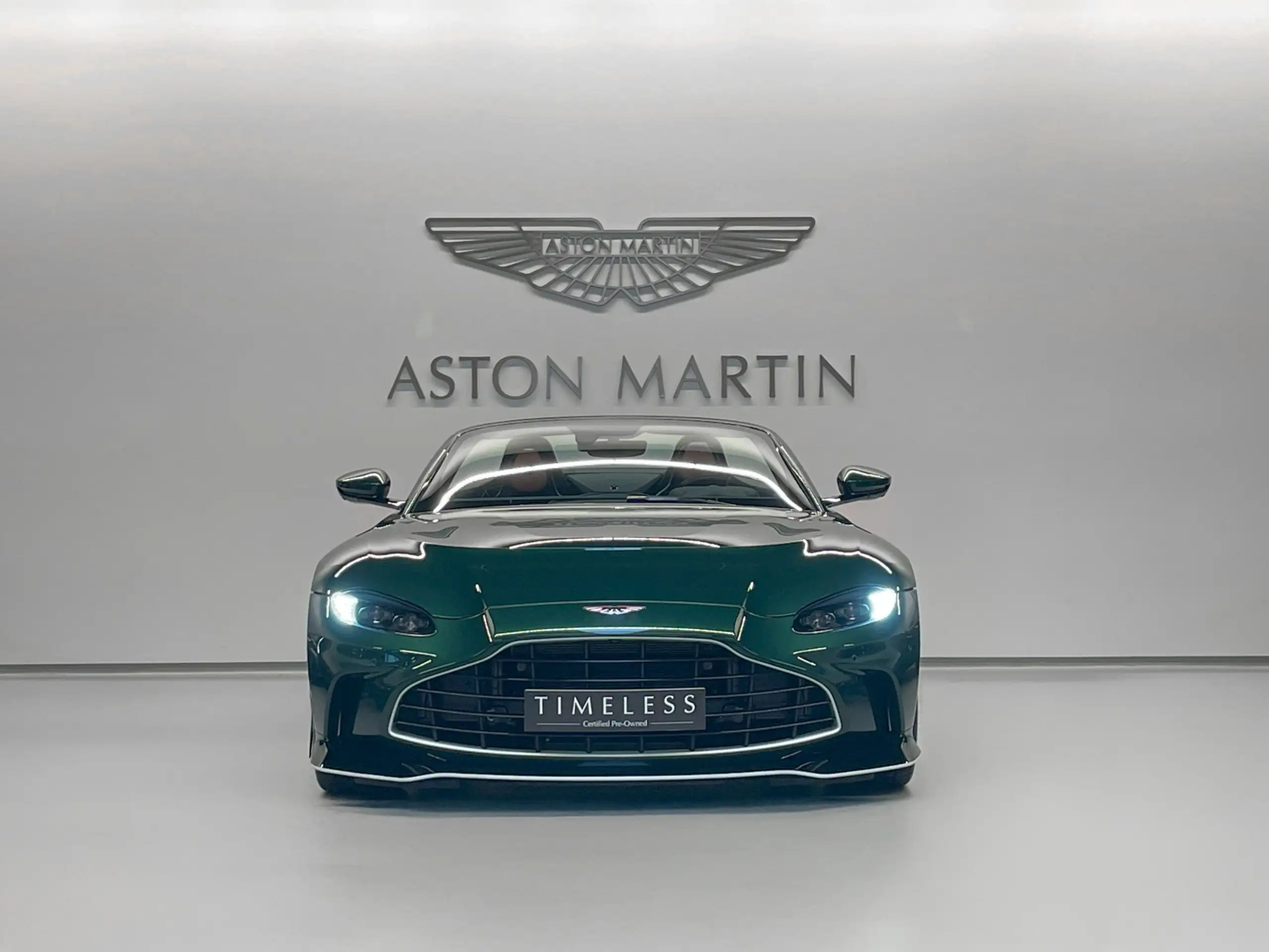 Aston Martin - Vantage