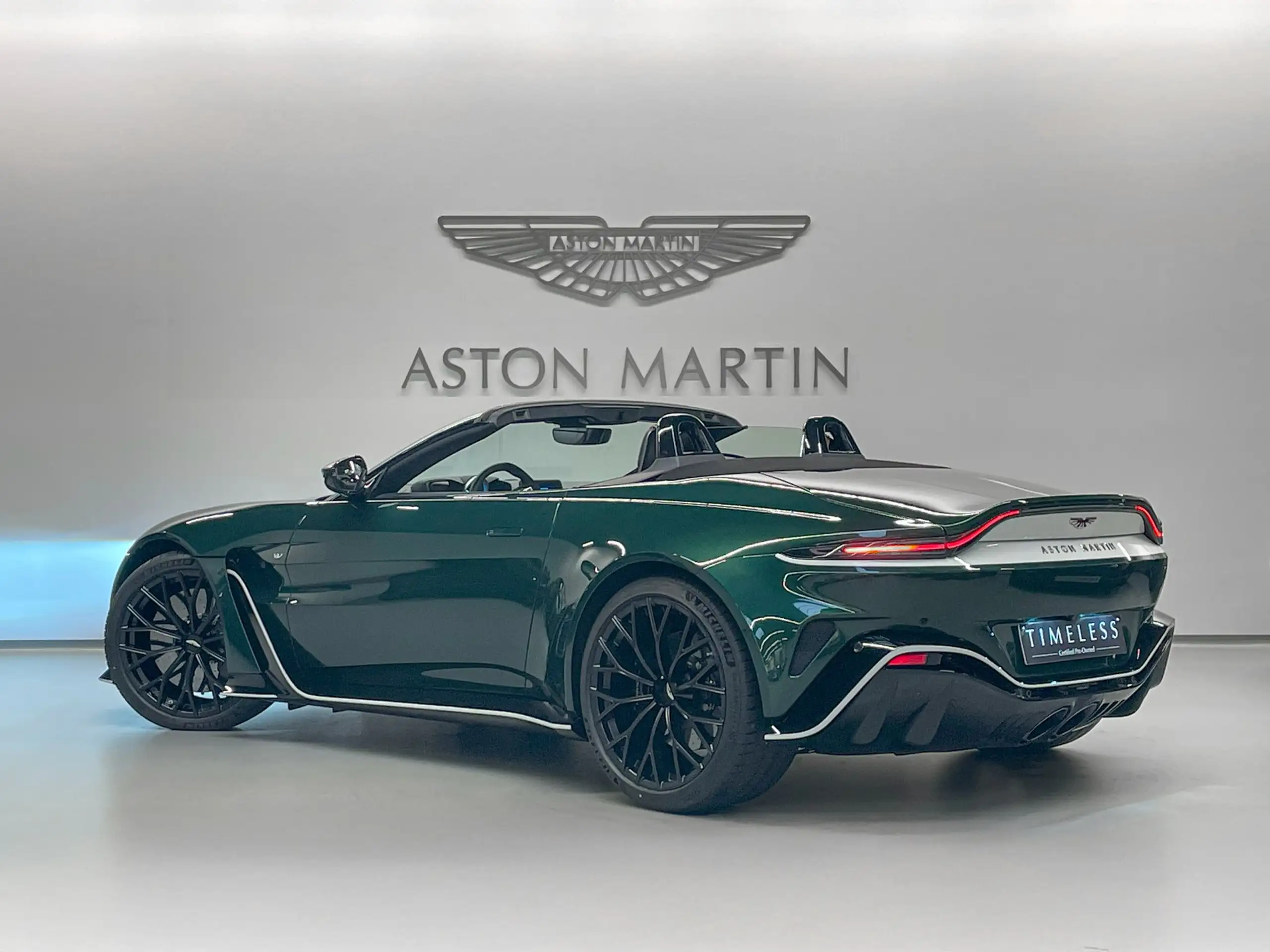 Aston Martin - Vantage