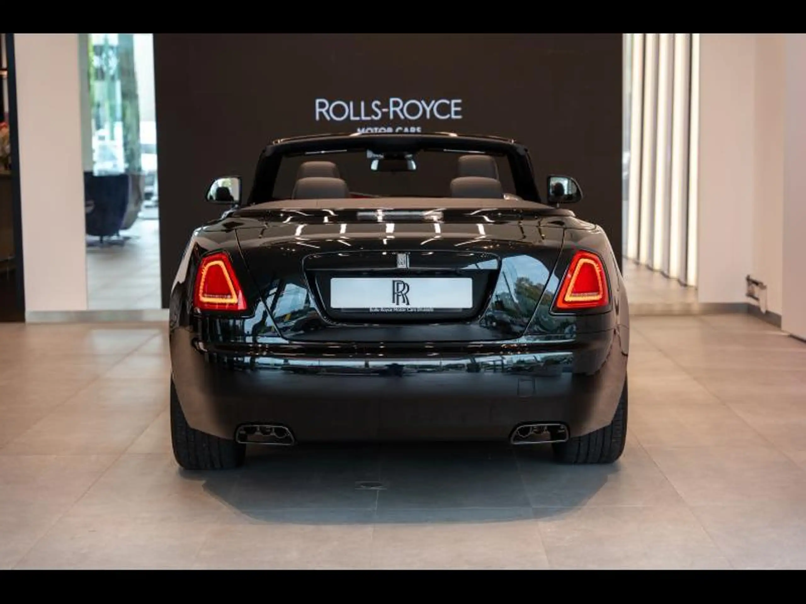 Rolls-Royce - Dawn