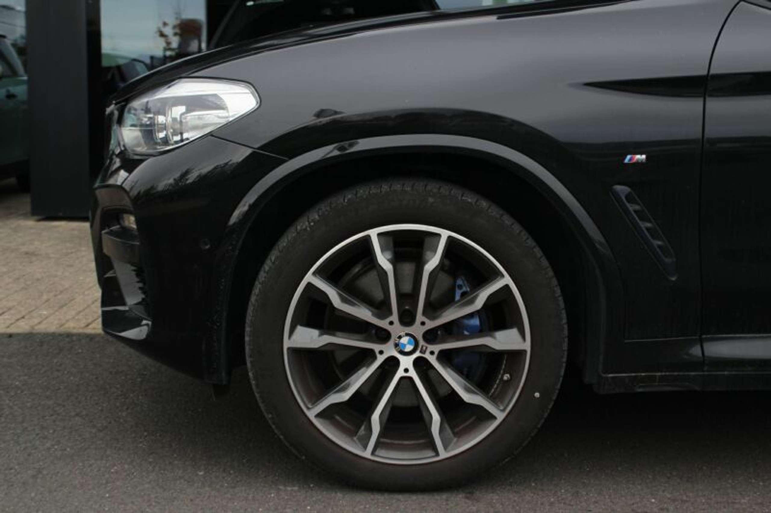 BMW - X3