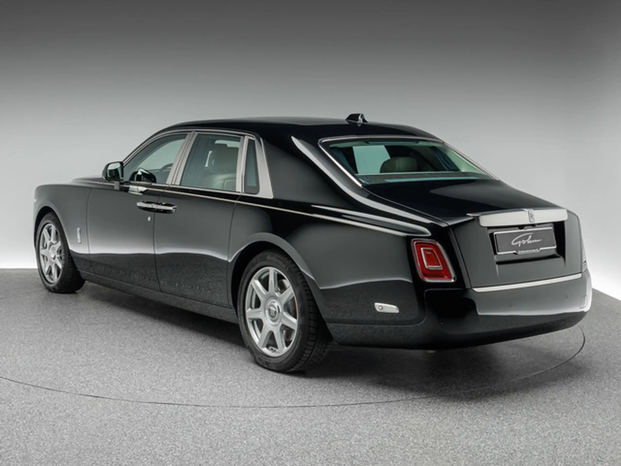 Rolls-Royce - Phantom