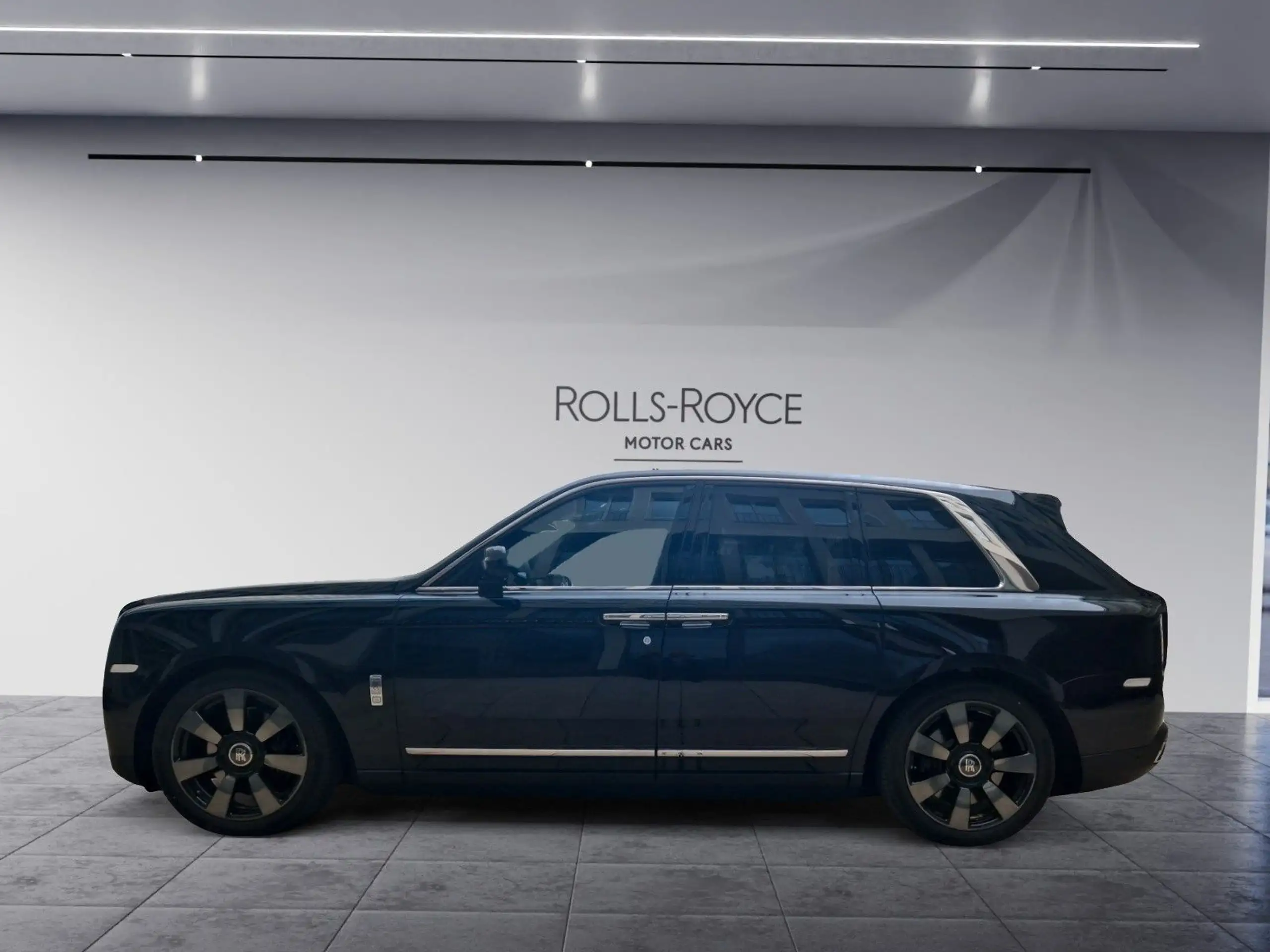 Rolls-Royce - Cullinan