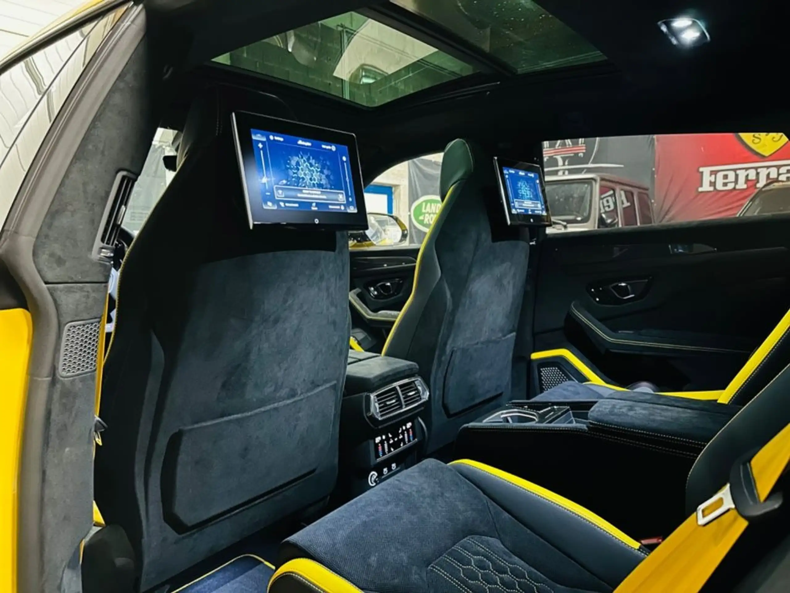 Lamborghini - Urus