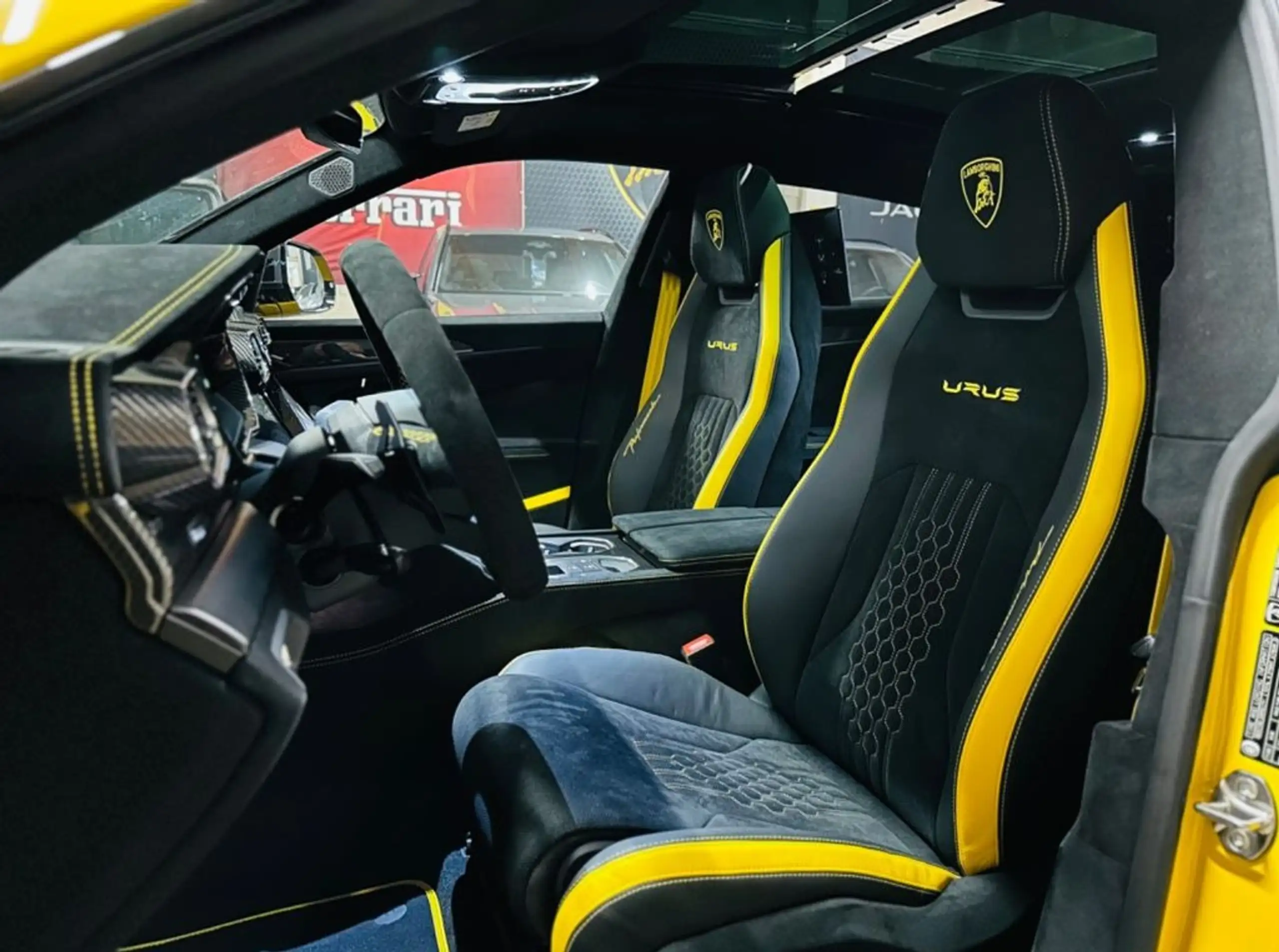 Lamborghini - Urus