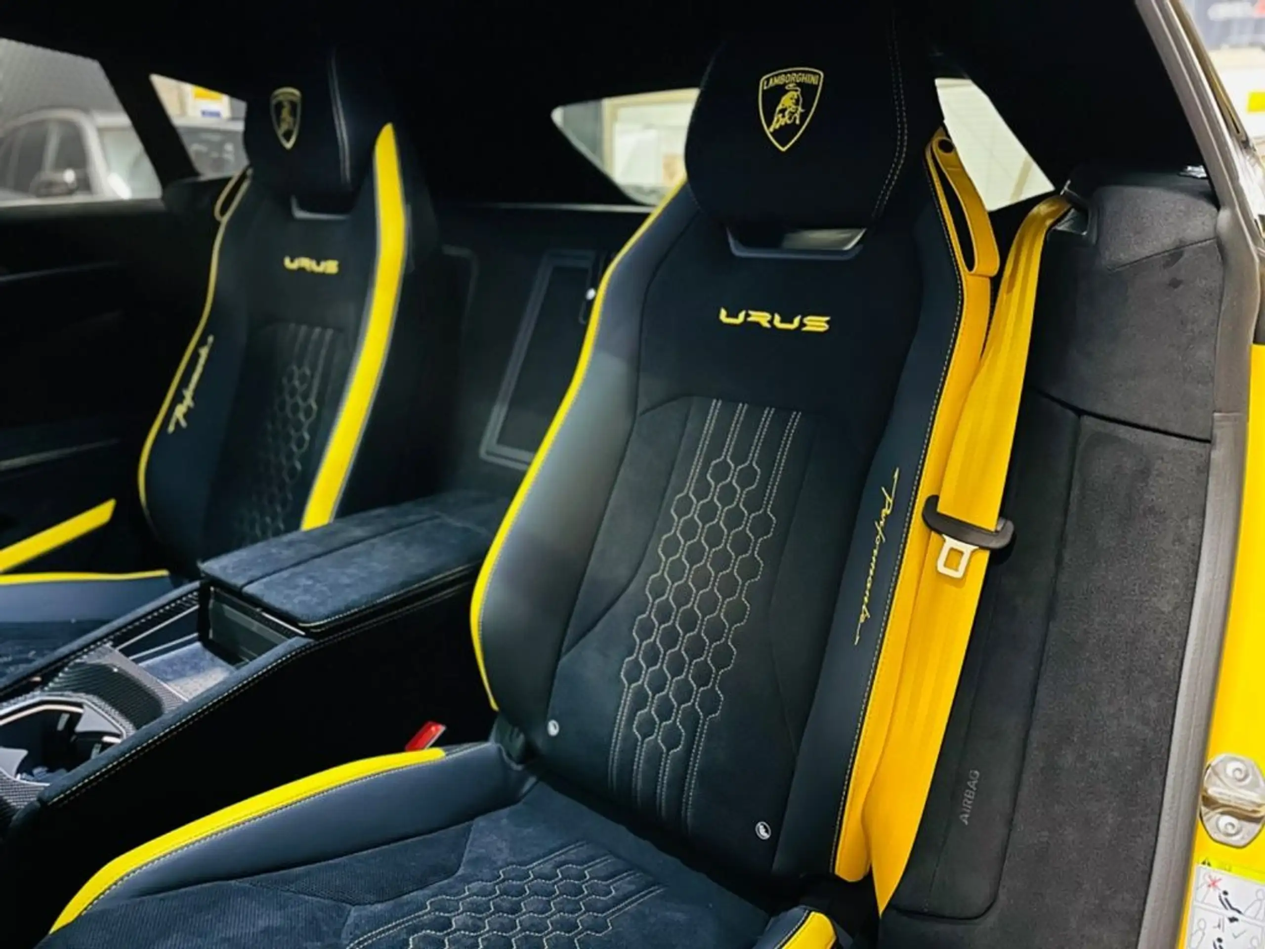 Lamborghini - Urus