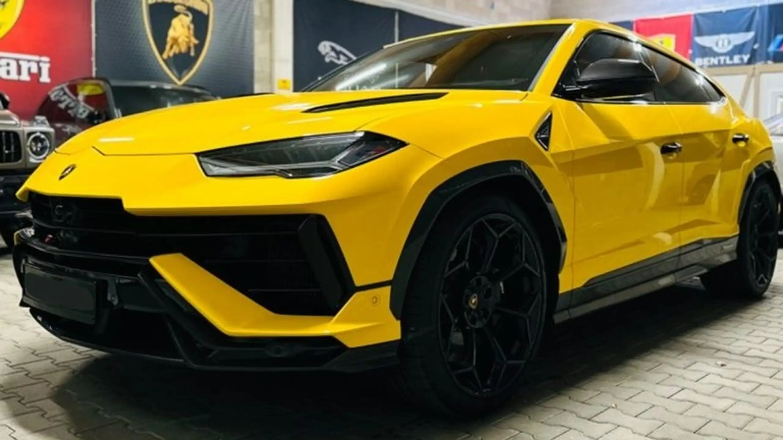 Lamborghini - Urus