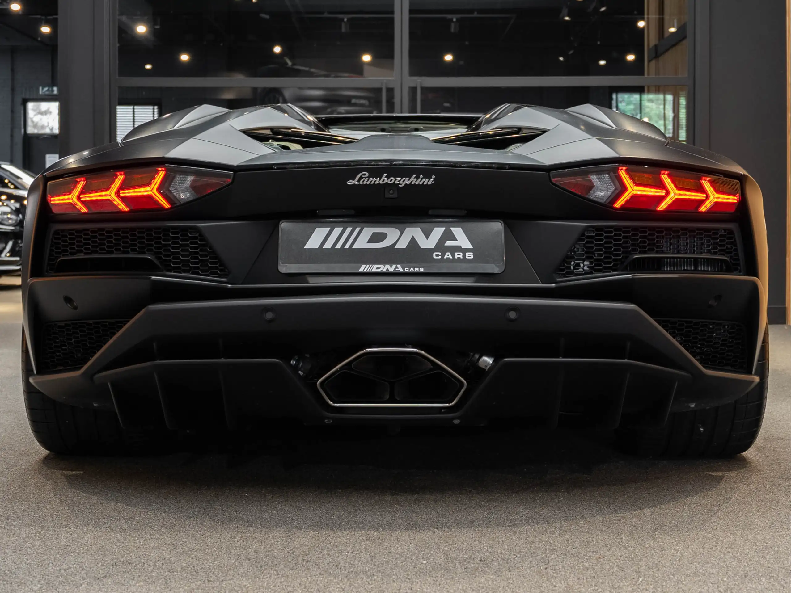 Lamborghini - Aventador