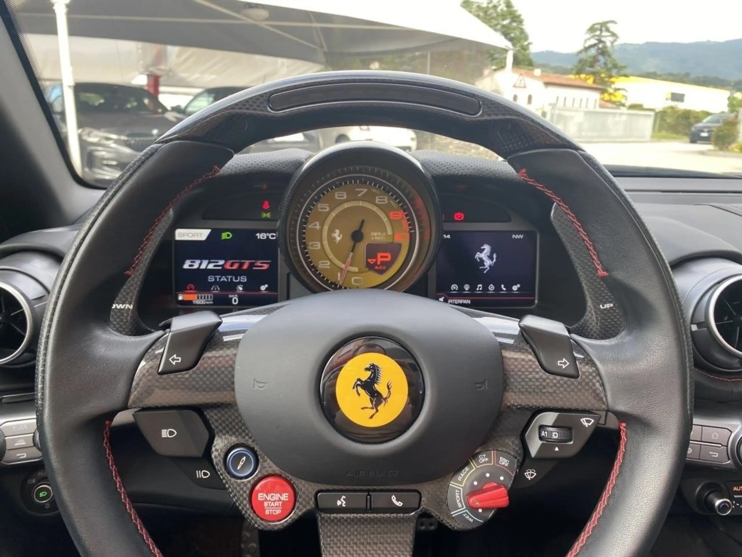 Ferrari - 812