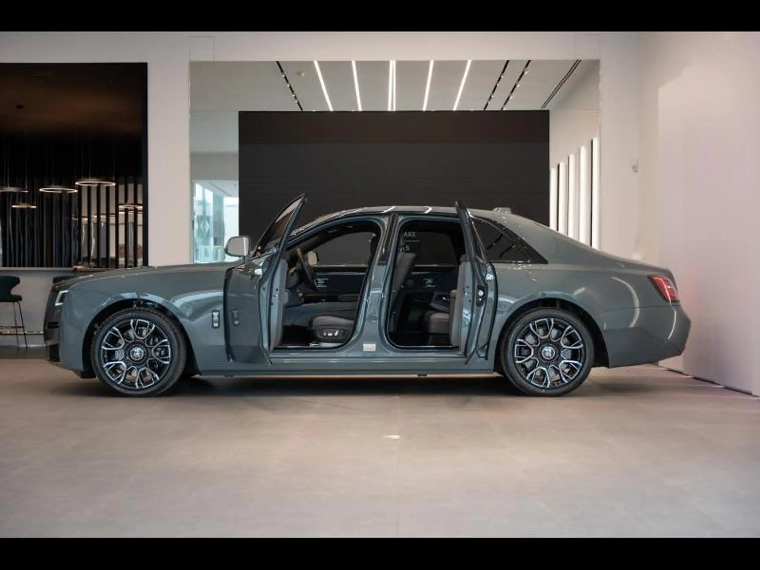 Rolls-Royce - Ghost