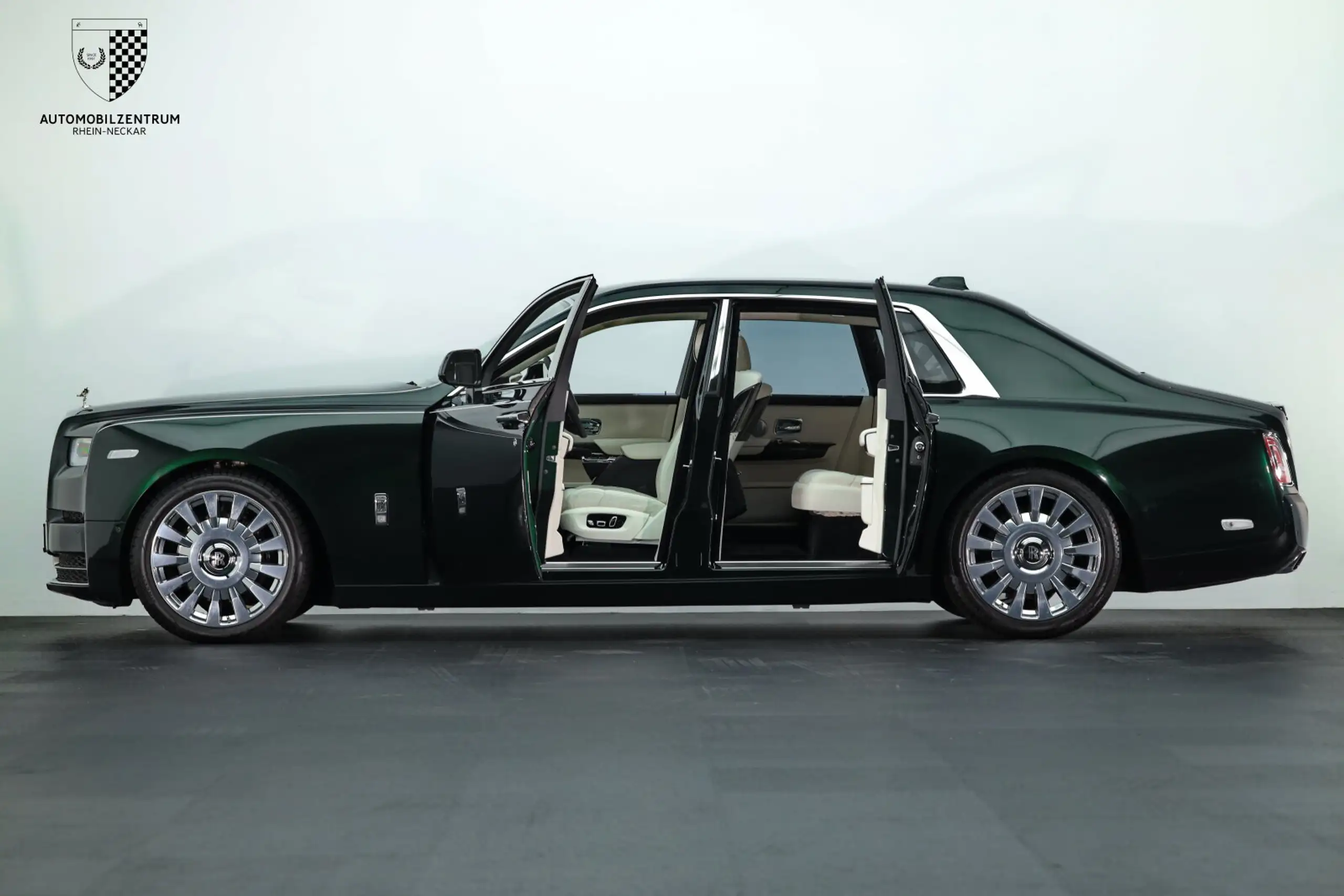 Rolls-Royce - Phantom