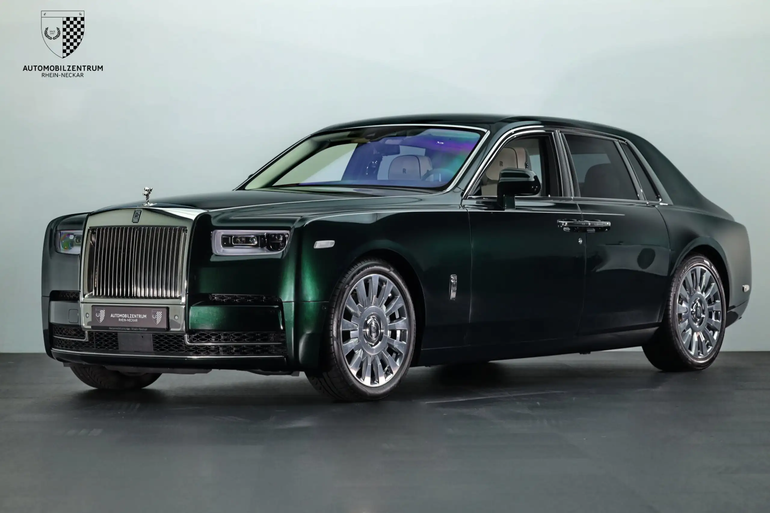 Rolls-Royce - Phantom